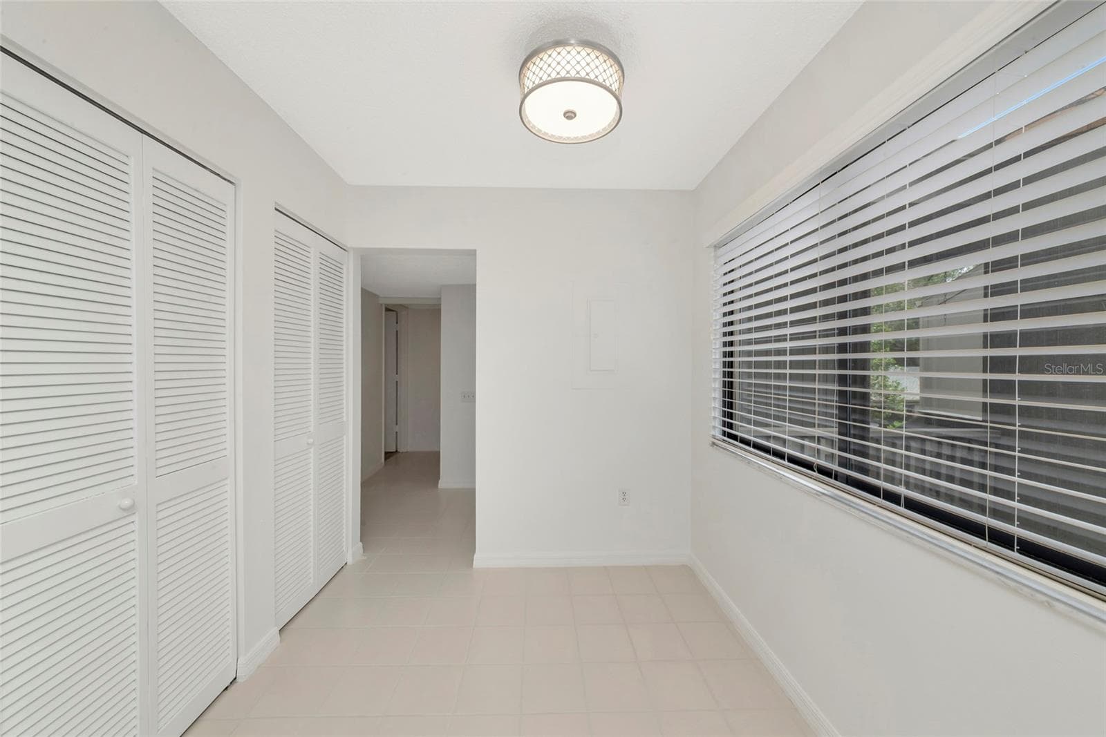 Dinette and Pantry/Laundry - 116 WOODLAND PL #116, OSPREY