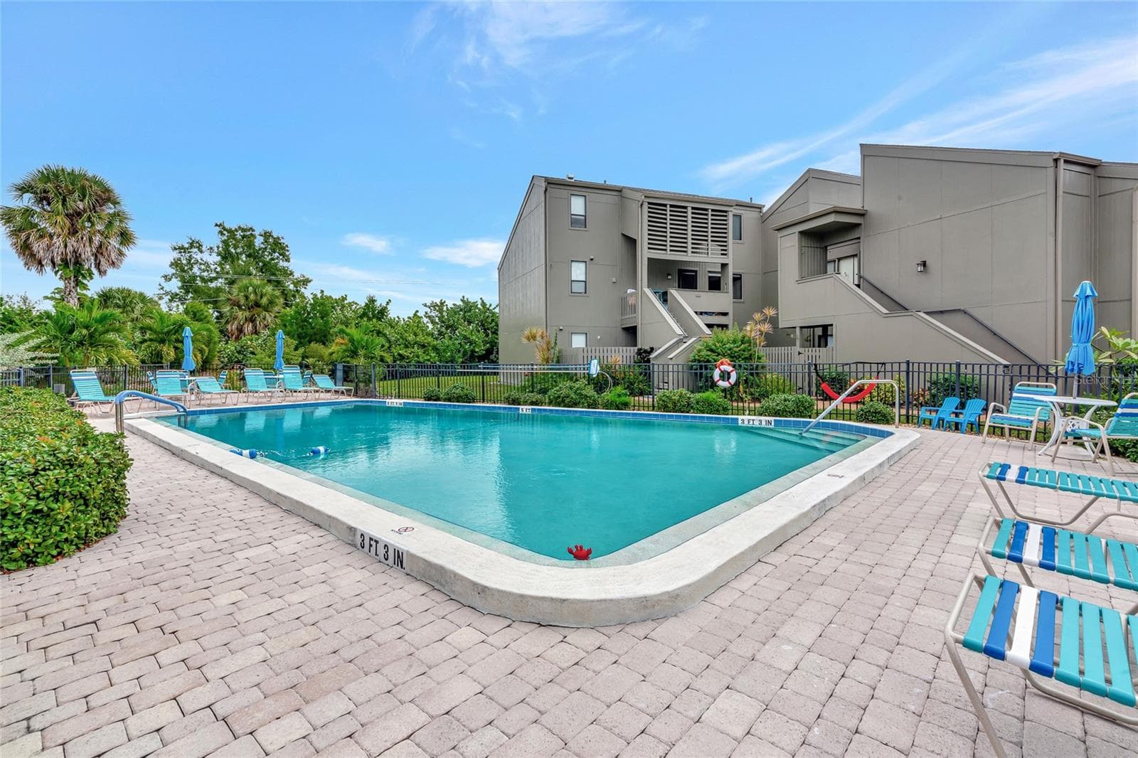 Pool on Woodland Dr. - 116 WOODLAND PL #116, OSPREY