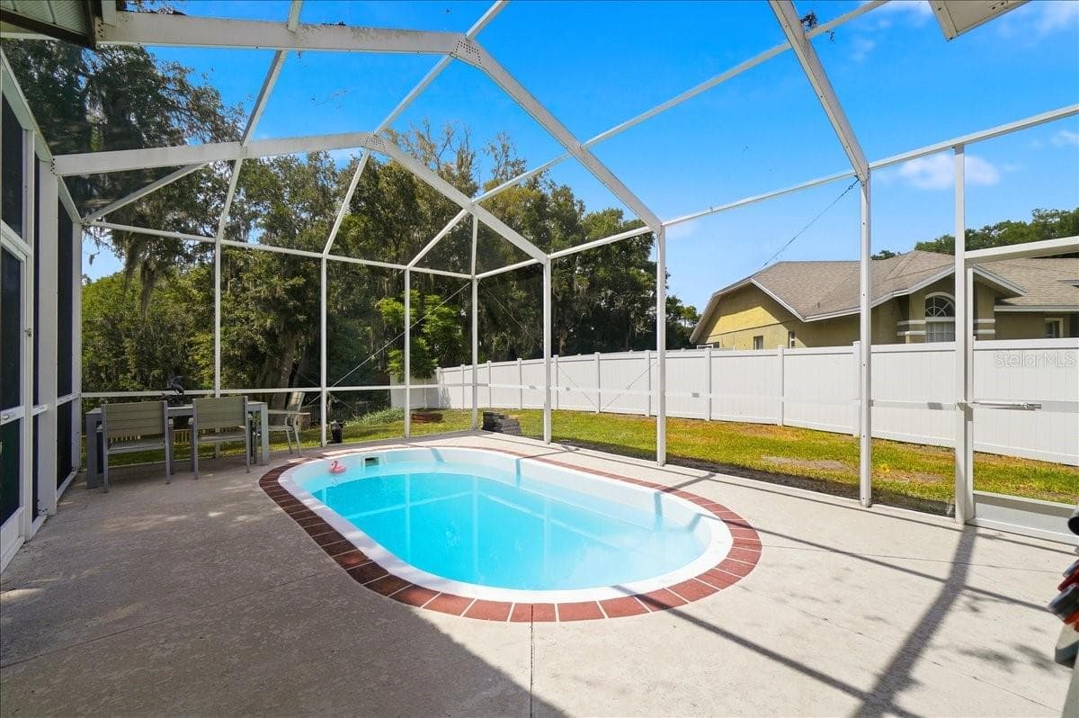 Single Family Residence at 448 LAKE HARRIS DR, LAKELAND, photo 3 of 45