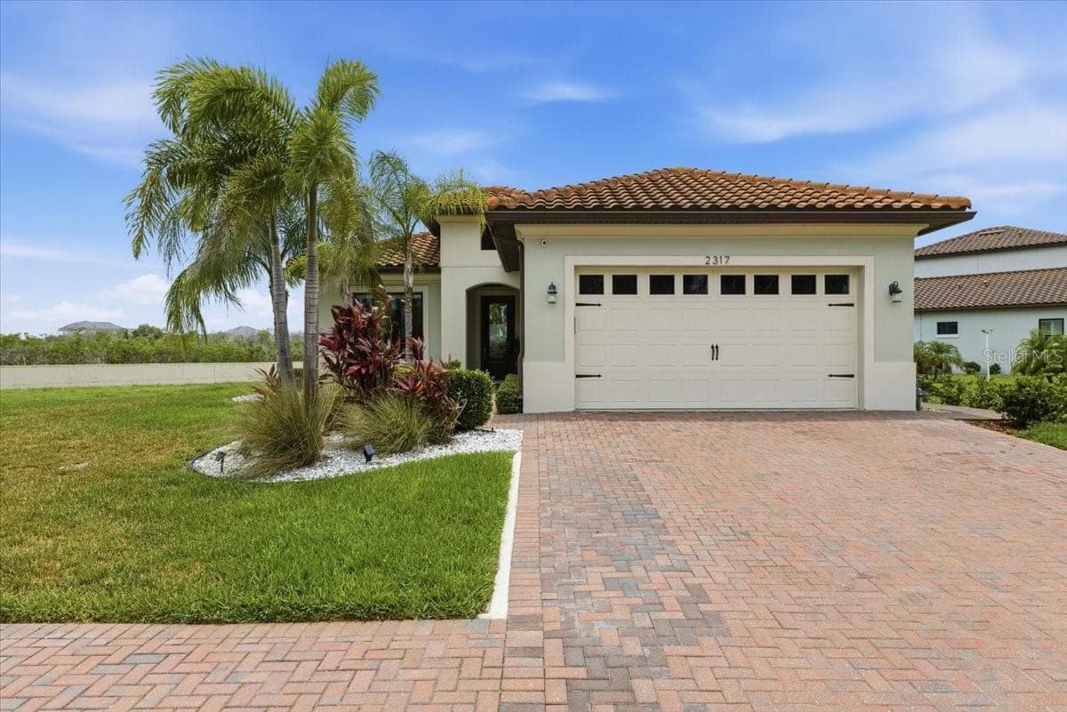Single Family Residence at 2317 5TH ST E, PALMETTO, photo 10 of 36