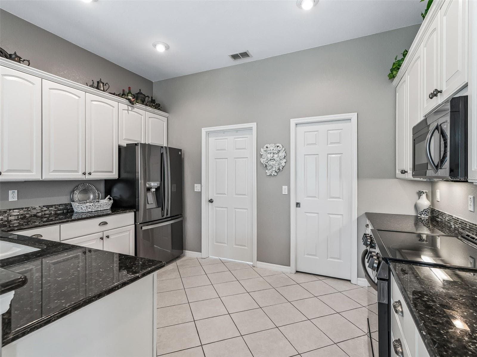 Kitchen w/Pantry Closet - 12421 SE 174TH LOOP, SUMMERFIELD