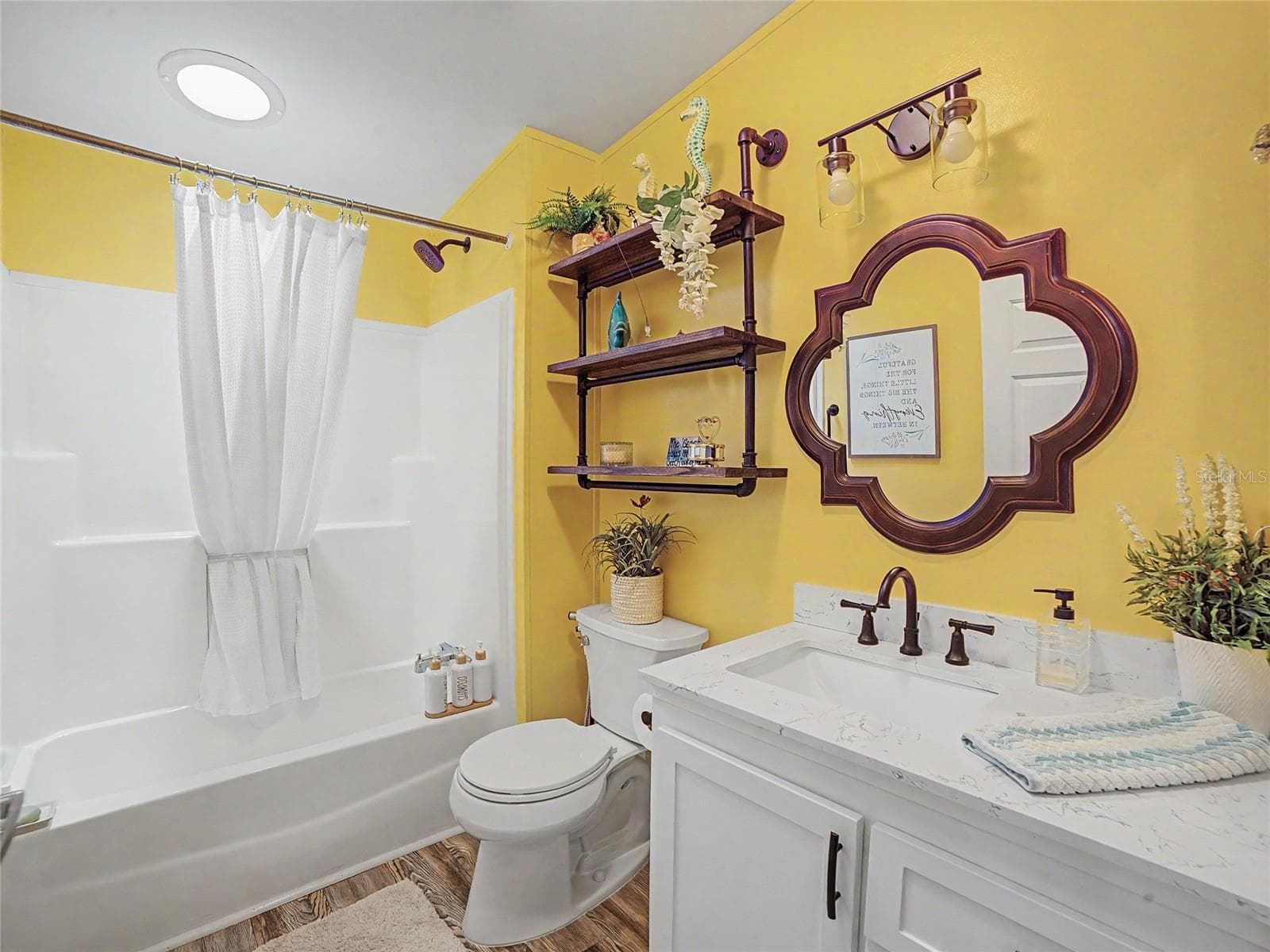 Manufactured Home at 37513 CAMPO AVE, ZEPHYRHILLS, photo 31 of 43