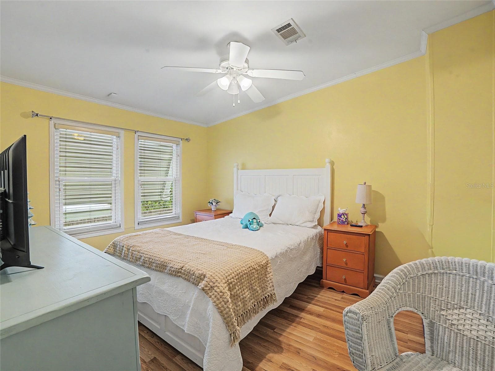Manufactured Home at 37513 CAMPO AVE, ZEPHYRHILLS, photo 32 of 43