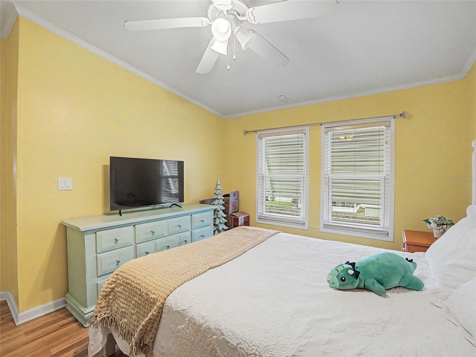 Manufactured Home at 37513 CAMPO AVE, ZEPHYRHILLS, photo 33 of 43
