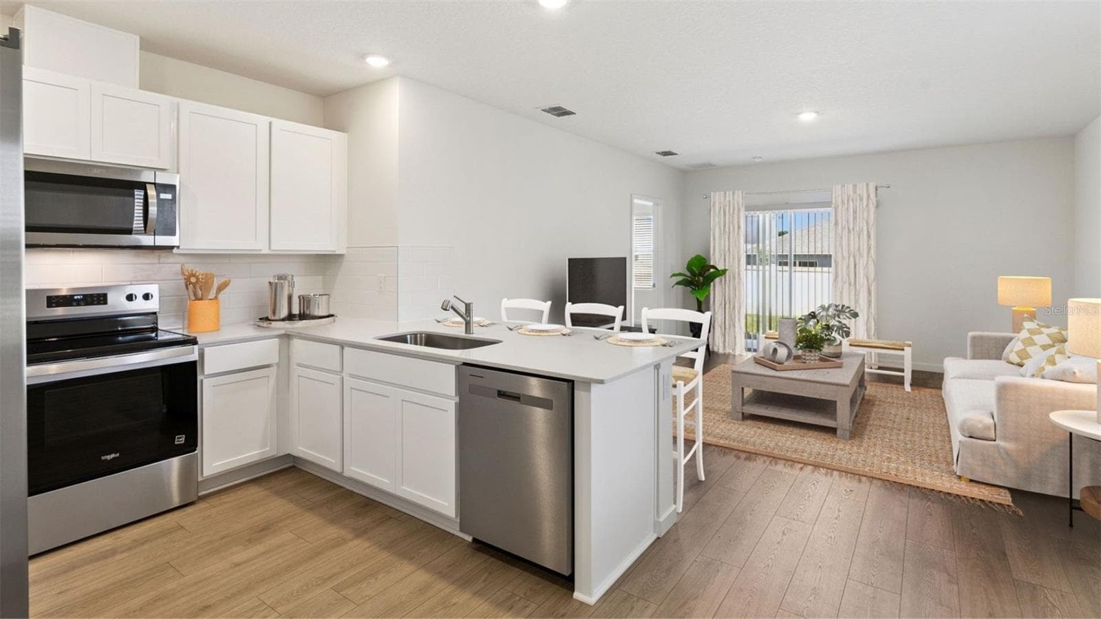 Single Family Residence at 1872 HOWARD MESA DR, KISSIMMEE, photo 6 of 50