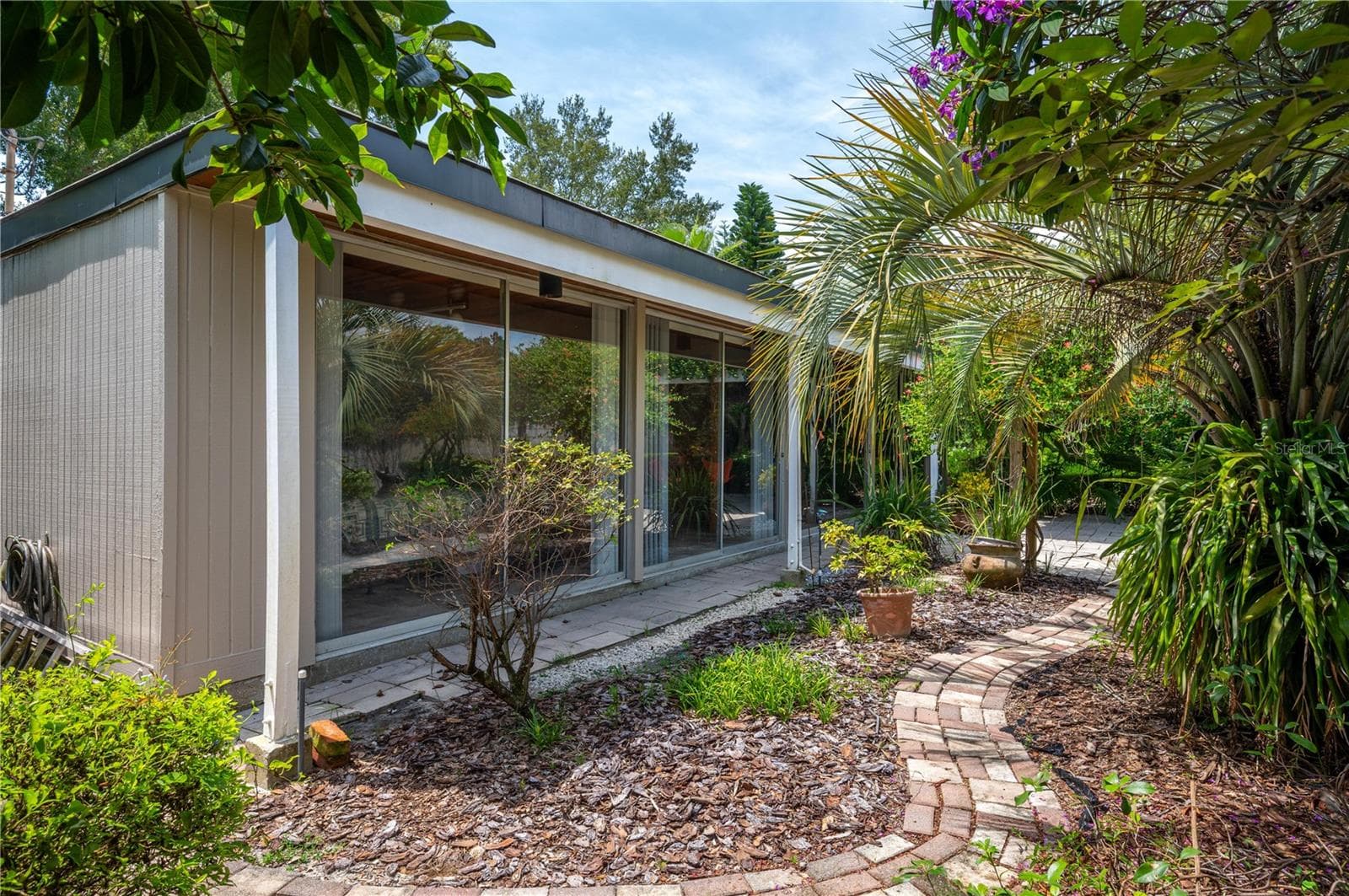 Single Family Residence at 1549 DREXEL AVE NE, WINTER HAVEN, photo 11 of 28