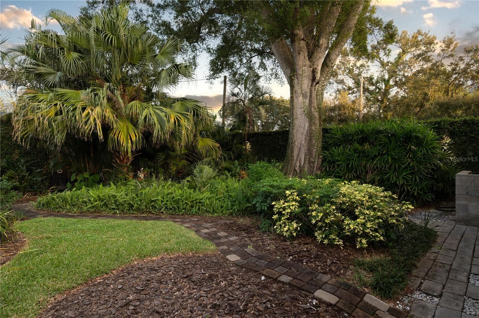 Single Family Residence at 1549 DREXEL AVE NE, WINTER HAVEN, photo 21 of 28