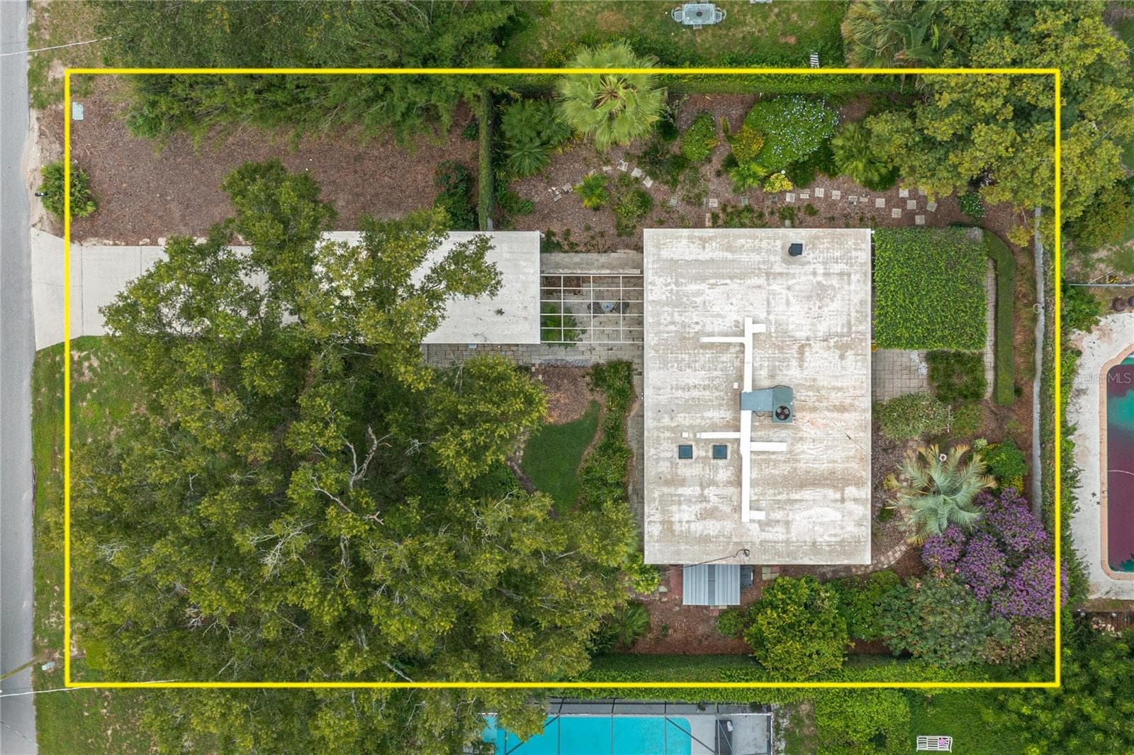 Single Family Residence at 1549 DREXEL AVE NE, WINTER HAVEN, photo 27 of 28