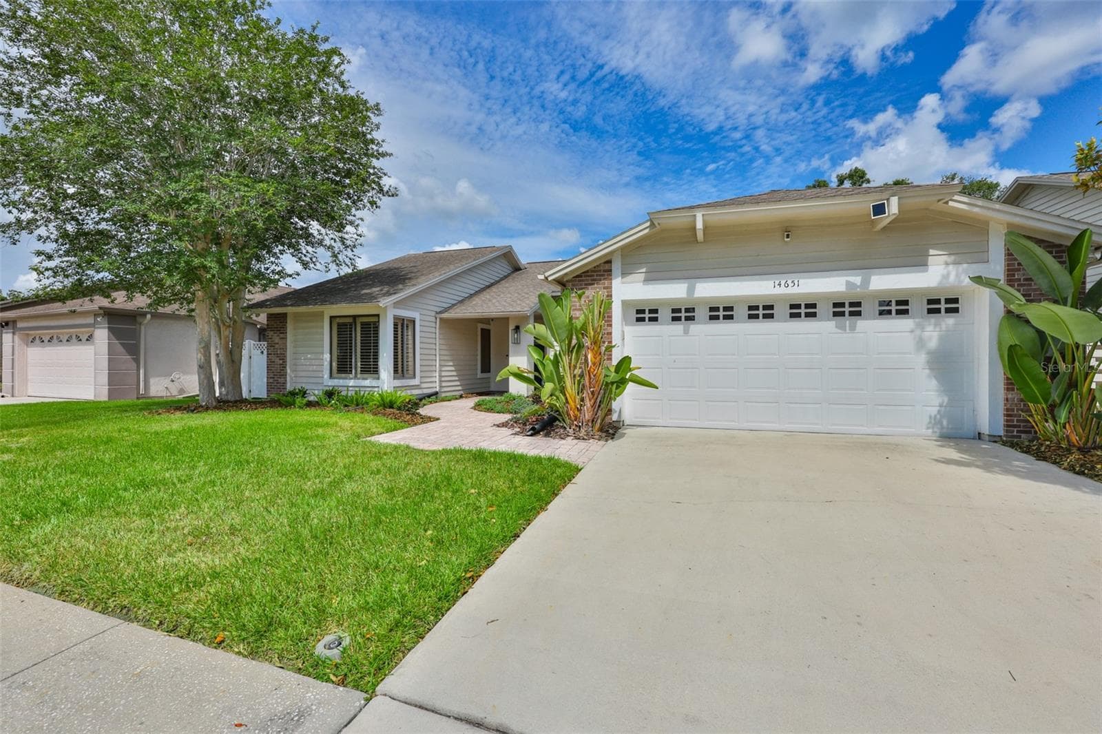 Single Family Residence at 14651 VILLAGE GLEN CIR, TAMPA, photo 7 of 59