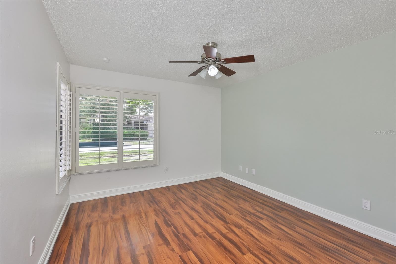 Single Family Residence at 14651 VILLAGE GLEN CIR, TAMPA, photo 20 of 59