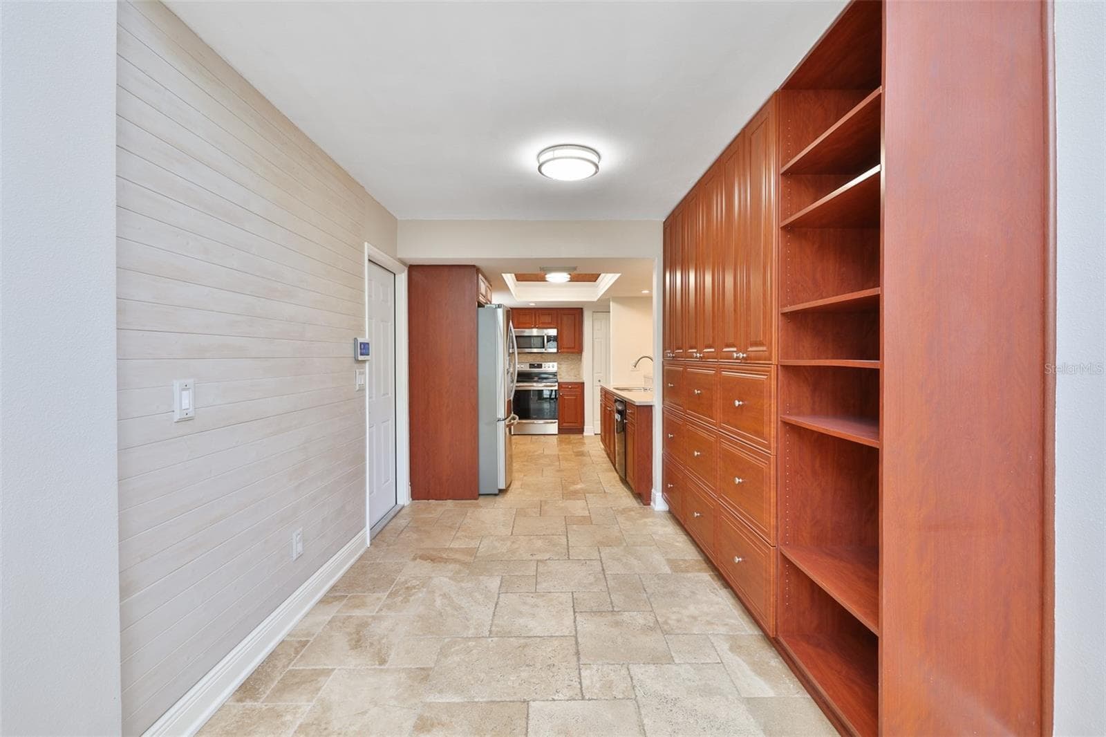 Single Family Residence at 14651 VILLAGE GLEN CIR, TAMPA, photo 24 of 59