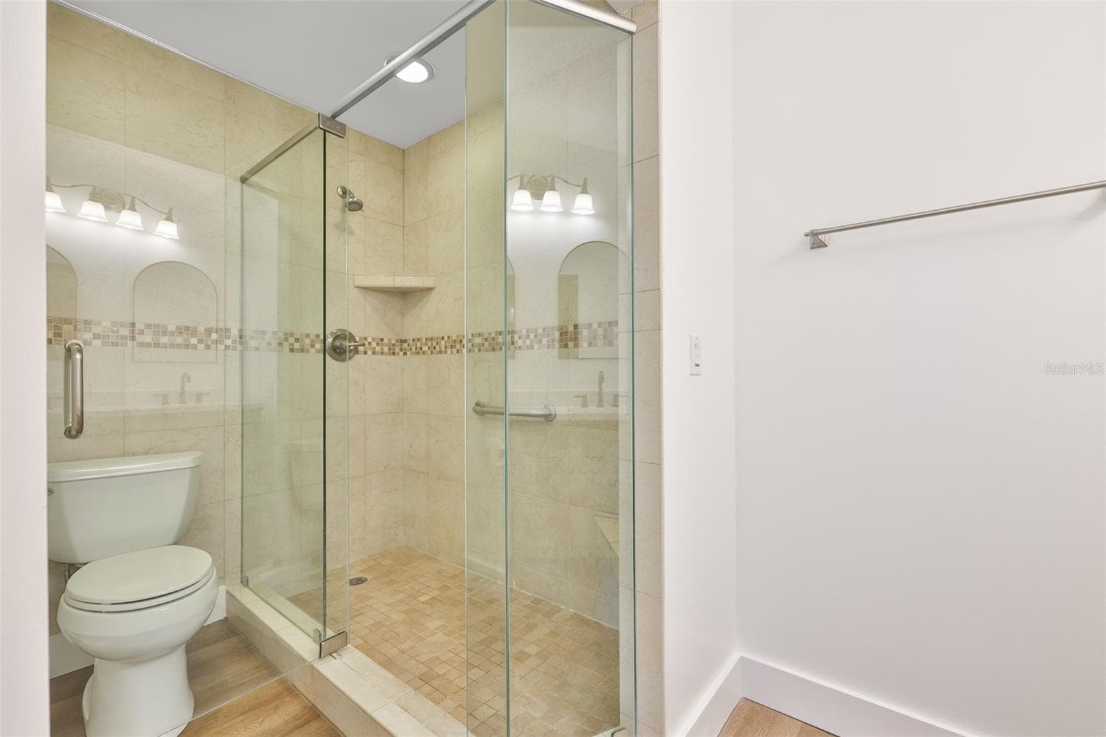 Single Family Residence at 14651 VILLAGE GLEN CIR, TAMPA, photo 33 of 59