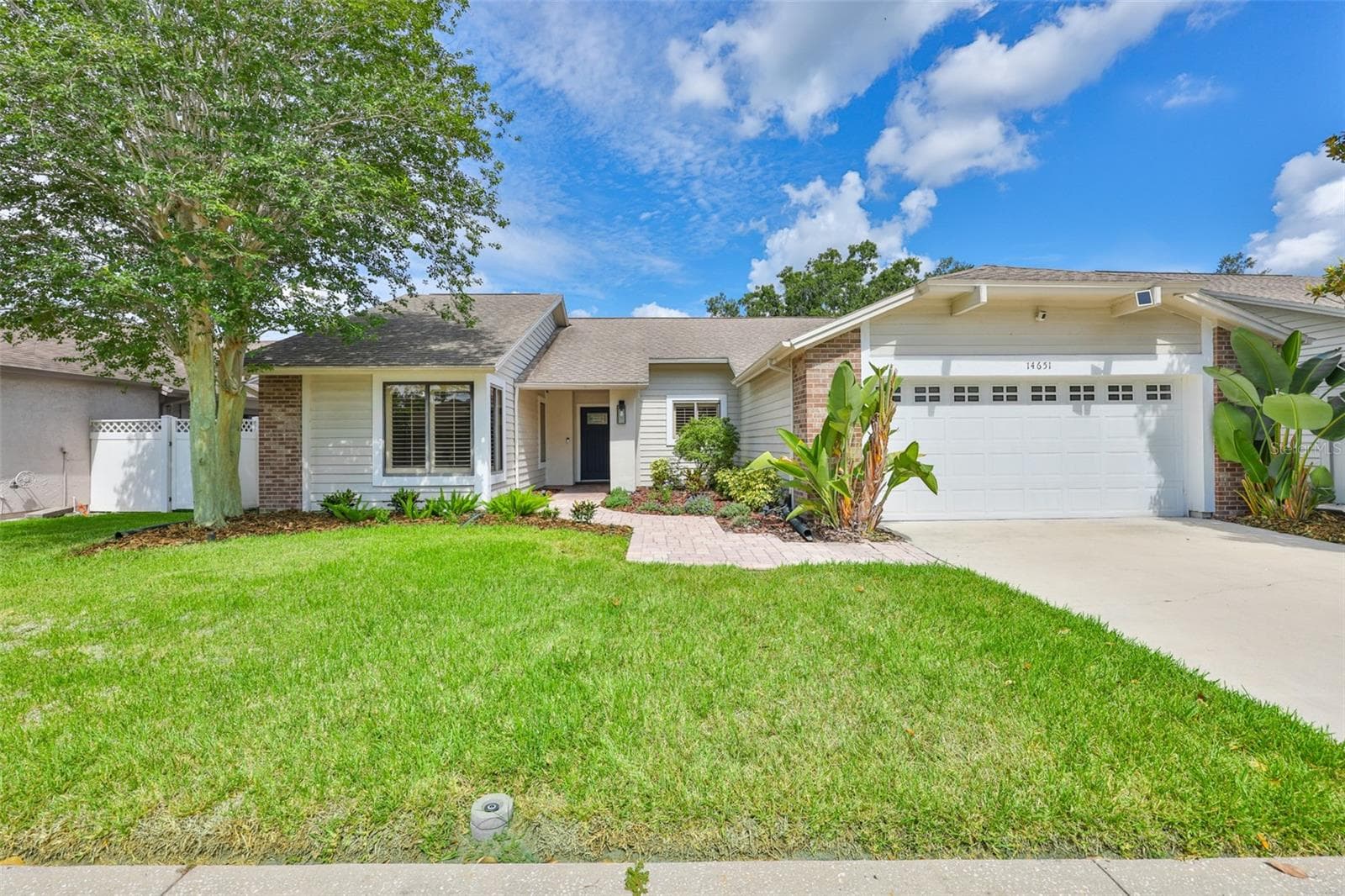 Single Family Residence at 14651 VILLAGE GLEN CIR, TAMPA, photo 49 of 59
