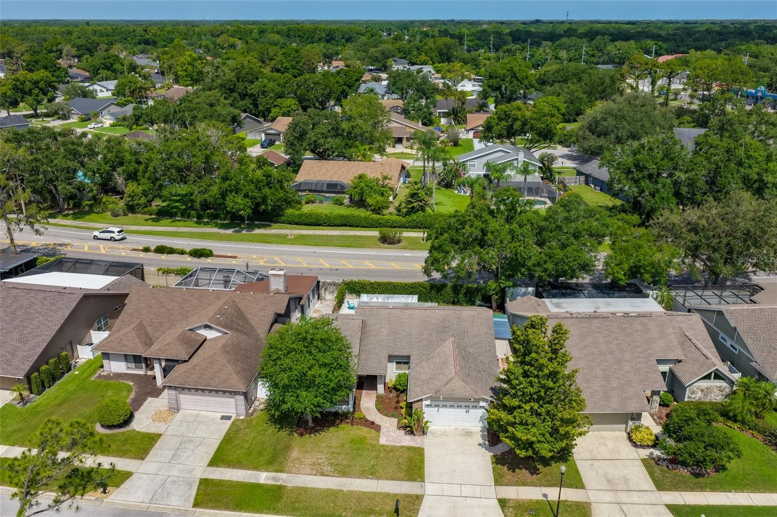 Single Family Residence at 14651 VILLAGE GLEN CIR, TAMPA, photo 51 of 59