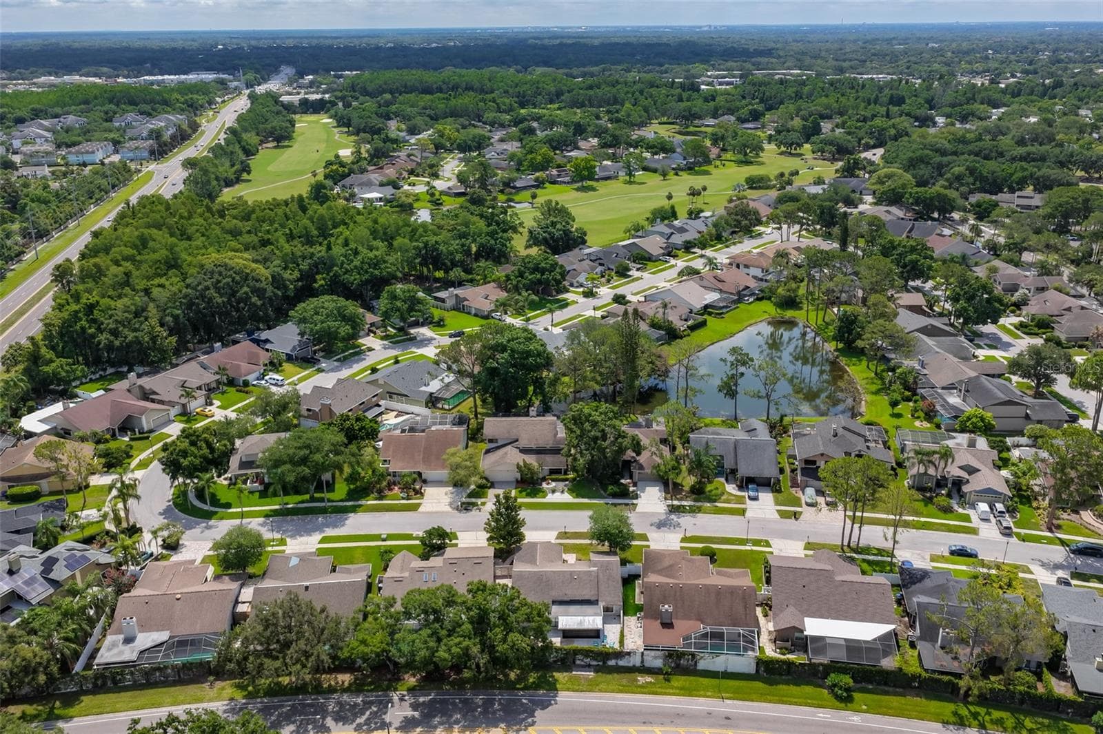 Single Family Residence at 14651 VILLAGE GLEN CIR, TAMPA, photo 56 of 59