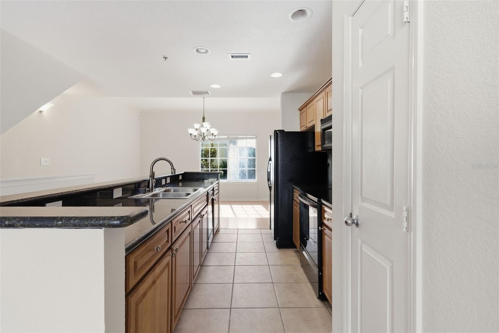 Condominium at 113 GRAND BEACH PL, TAMPA, photo 16 of 42