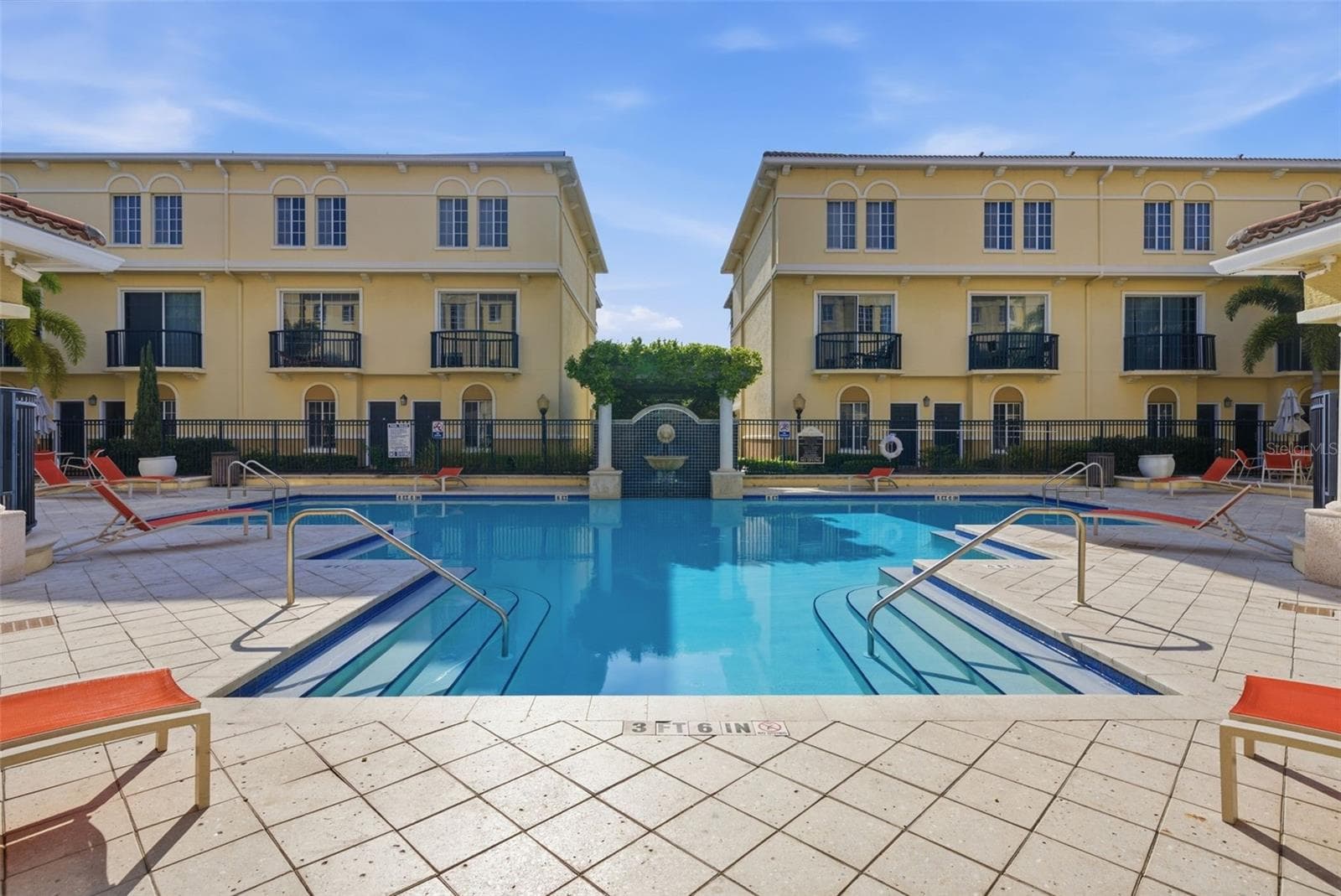 Condominium at 113 GRAND BEACH PL, TAMPA, photo 34 of 42