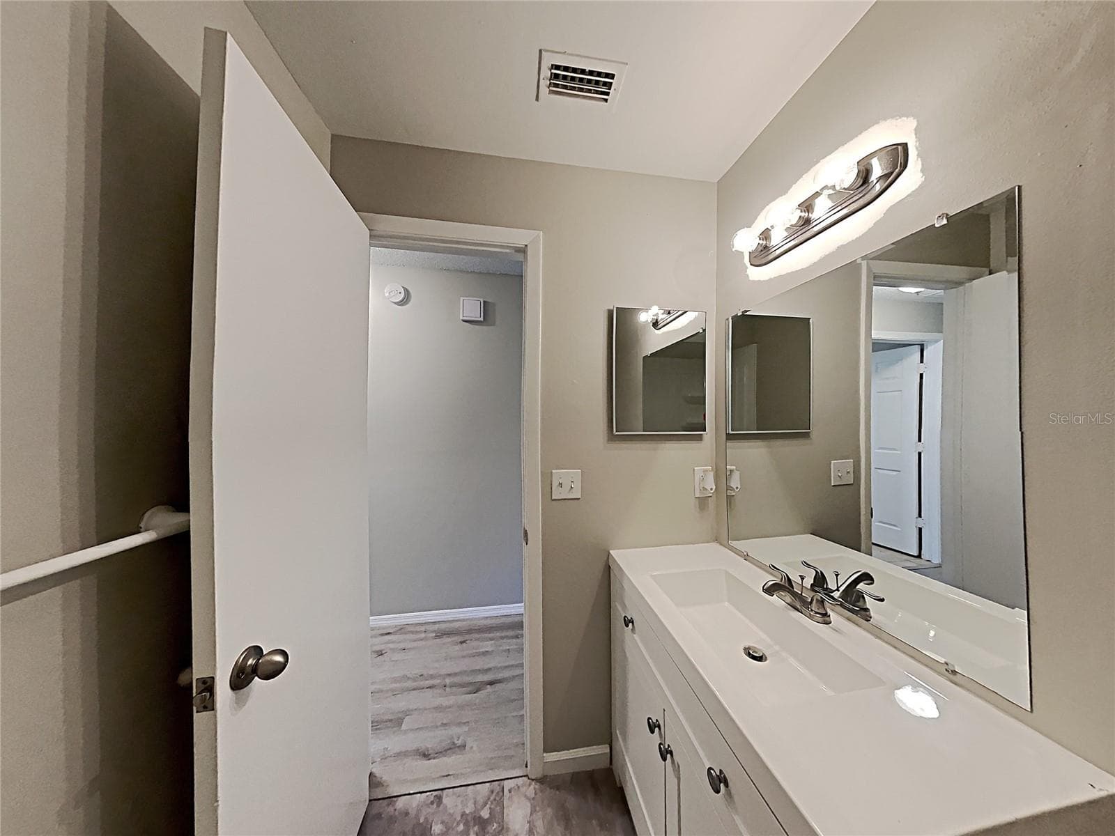 Single Family Residence at 11532 BENBOW CT, ORLANDO, photo 15 of 46