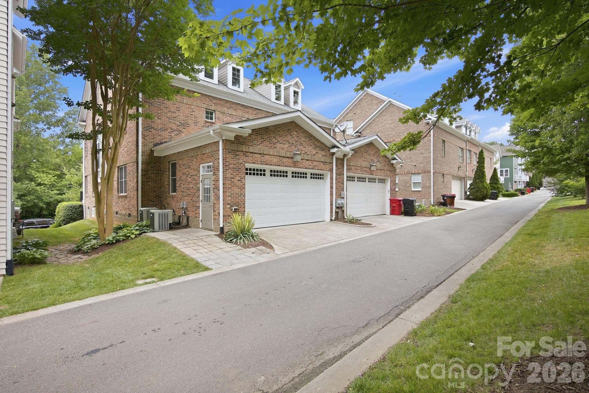 Townhouse at 425 Spring Street, Davidson, photo 43 of 48