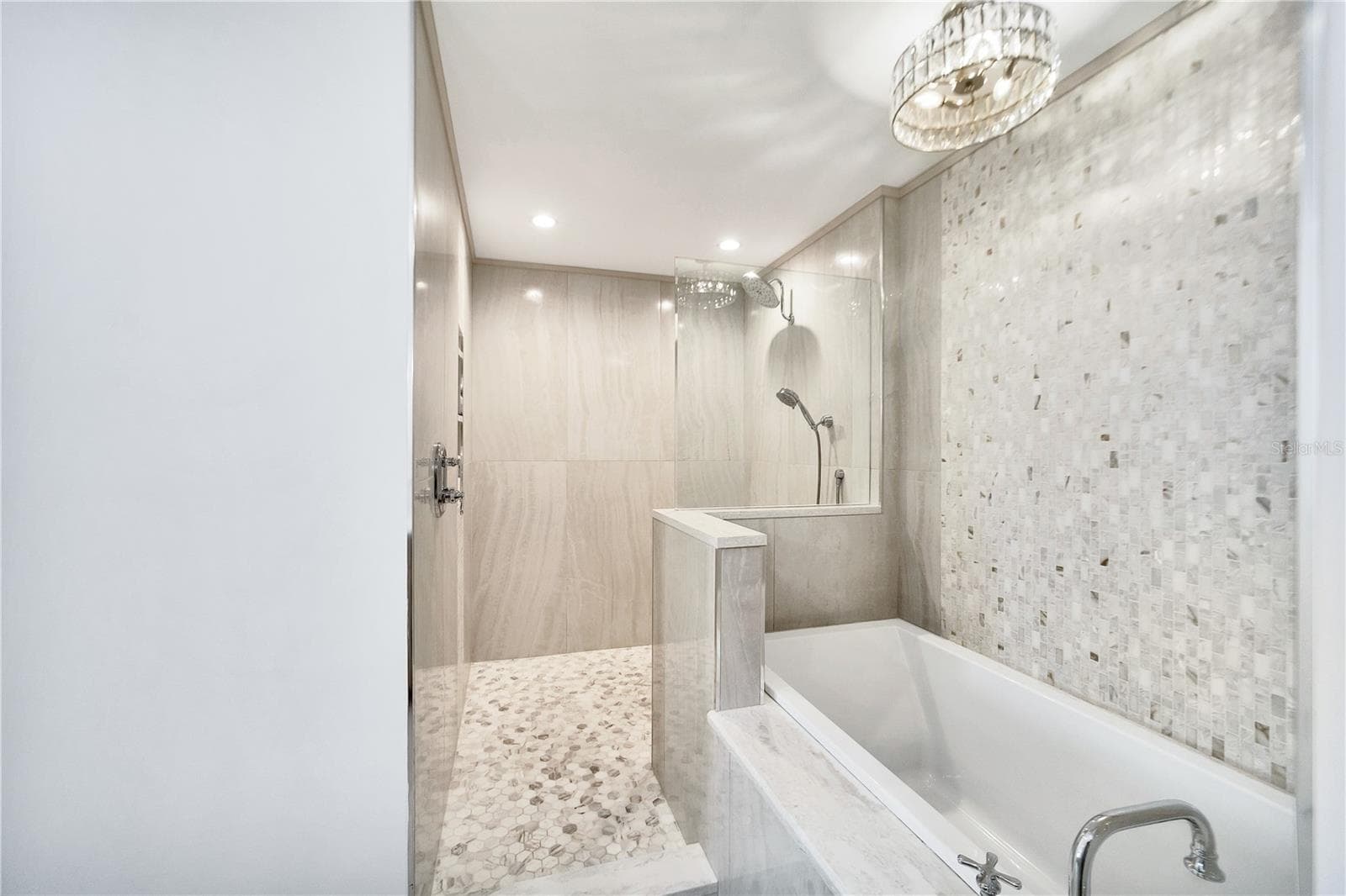 Condominium at 13113 GASPARILLA RD #405, PLACIDA, photo 17 of 32