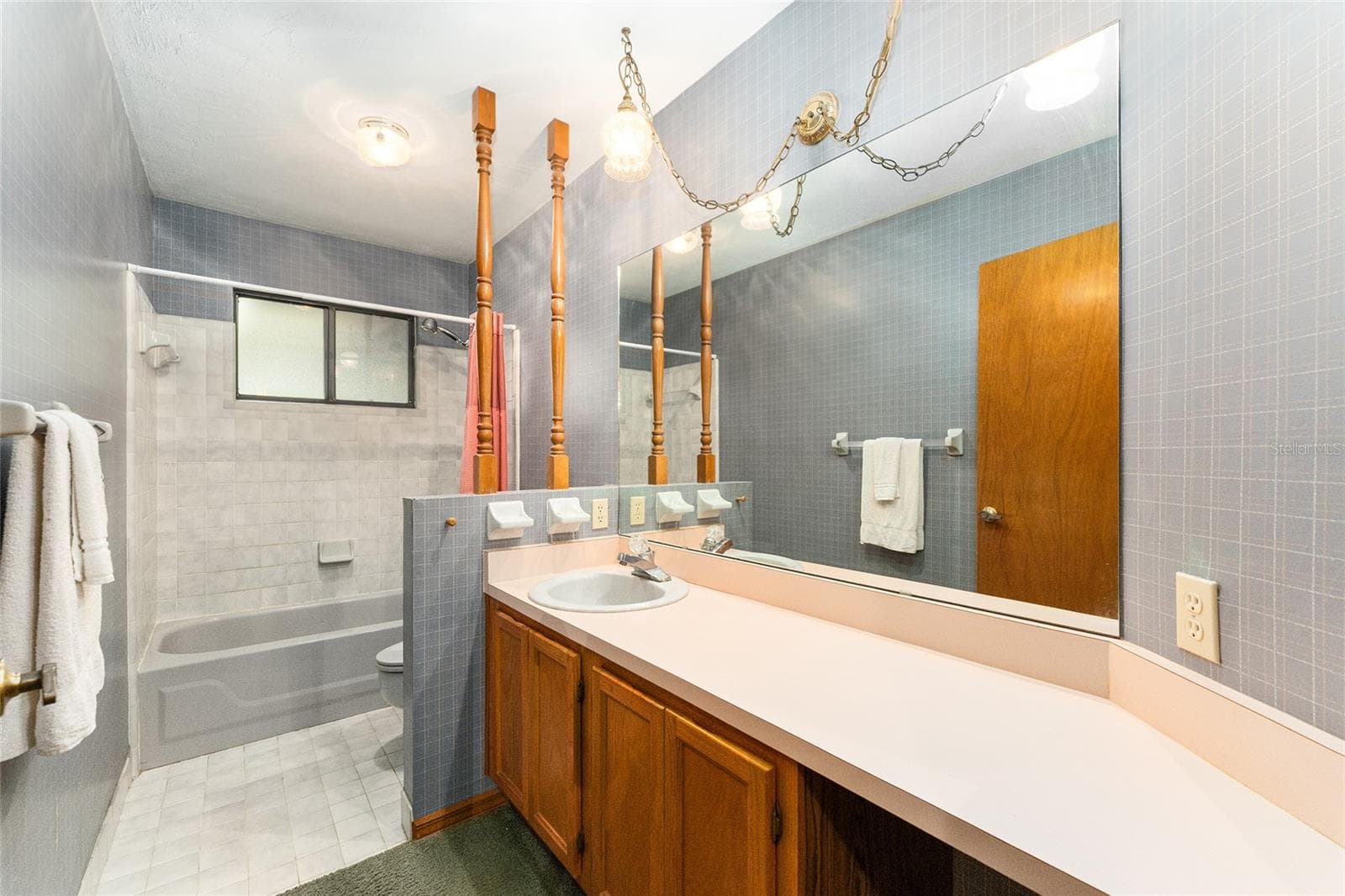 Hall Bathroom - 7027 NW 51ST TER, GAINESVILLE
