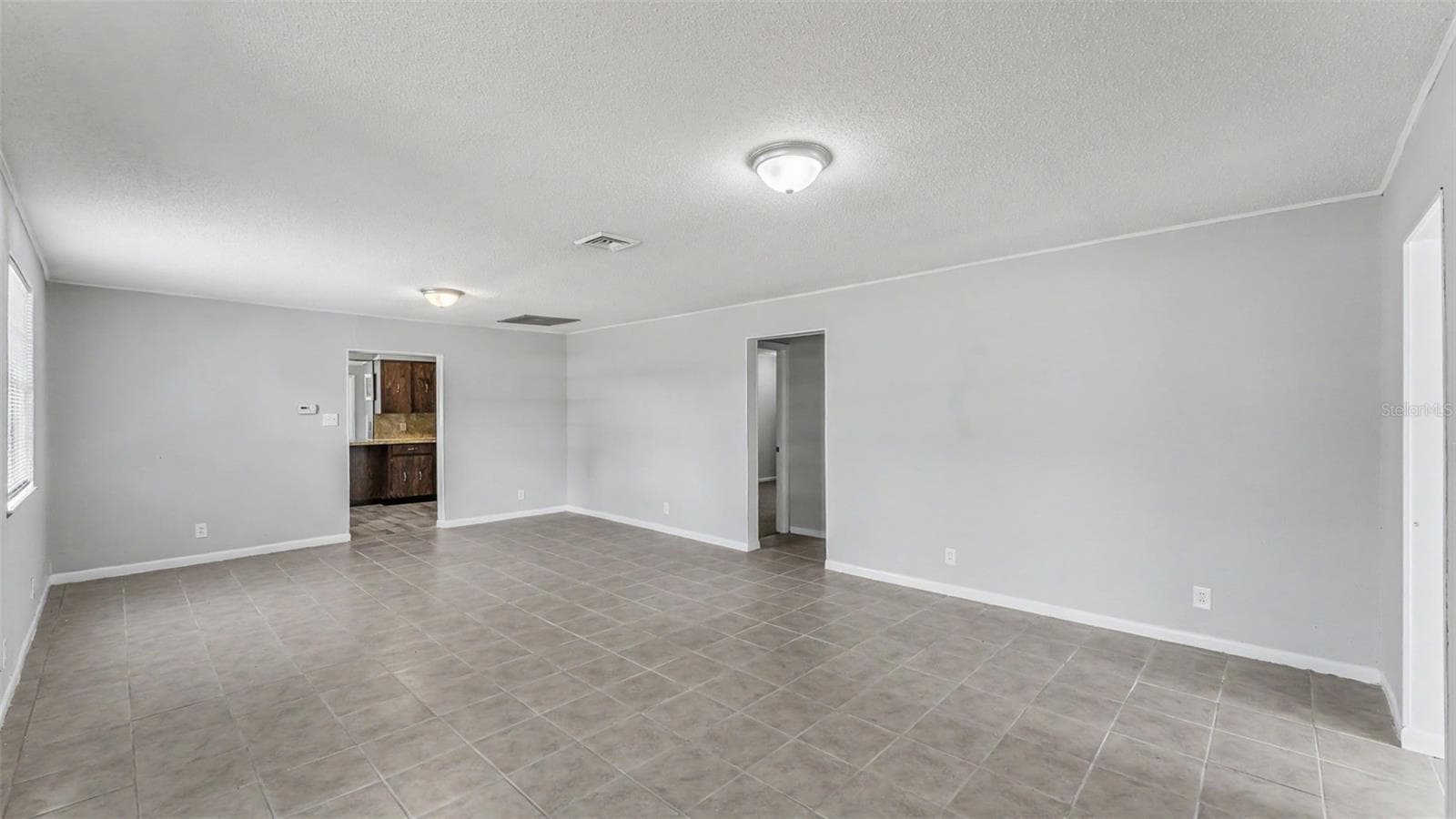 Single Family Residence at 5353 7TH ST SE, LAKELAND, photo 9 of 48
