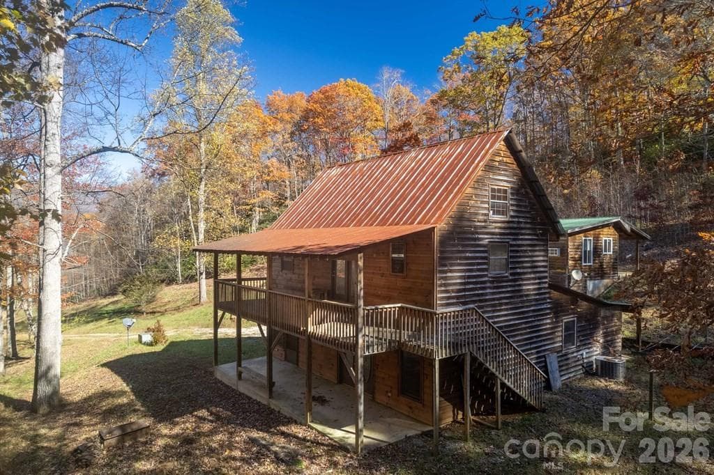 Single Family Residence at Sylva, photo 20 of 22