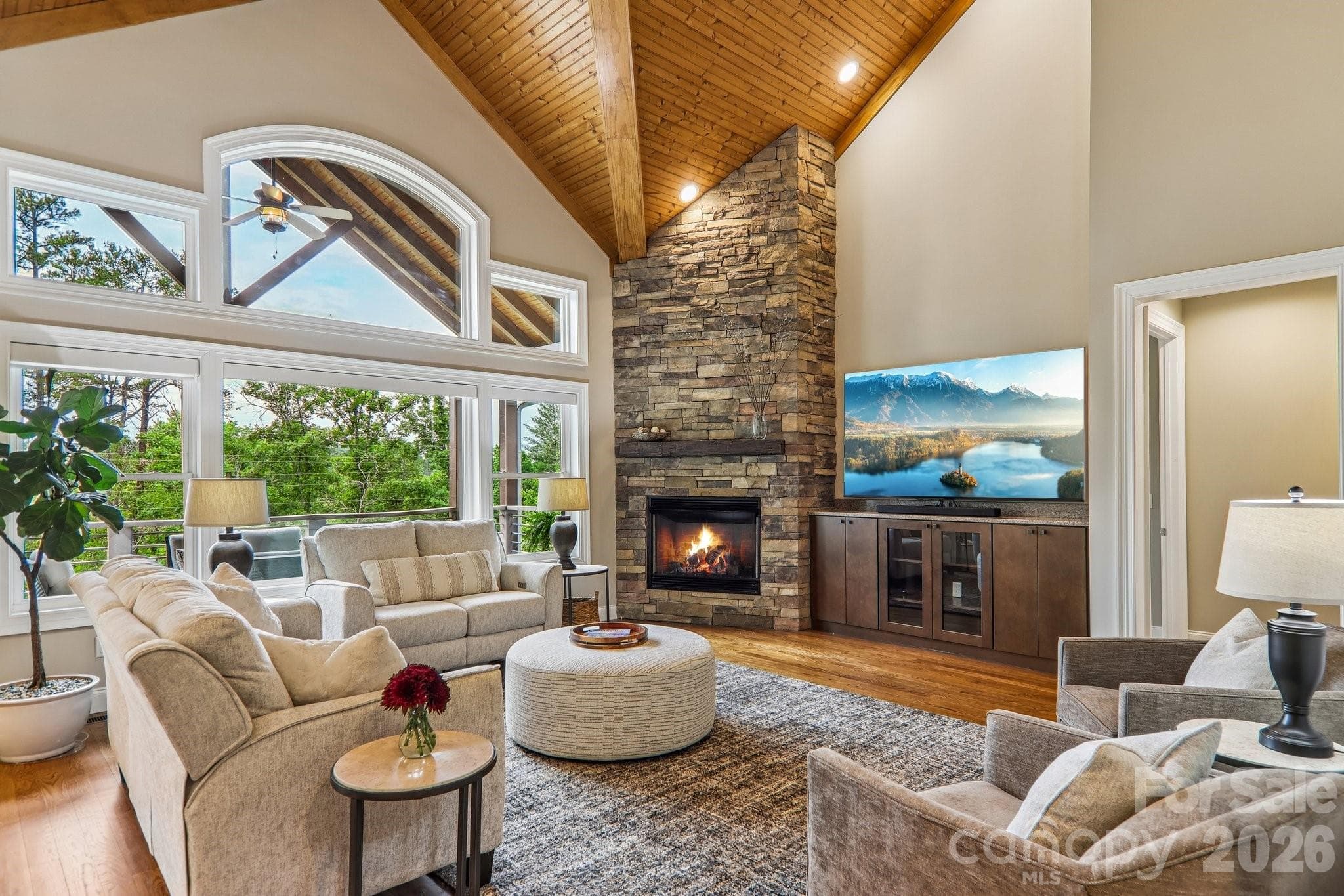 Single Family Residence at 106 Saddle Ridge Drive, Alexander, photo 8 of 48