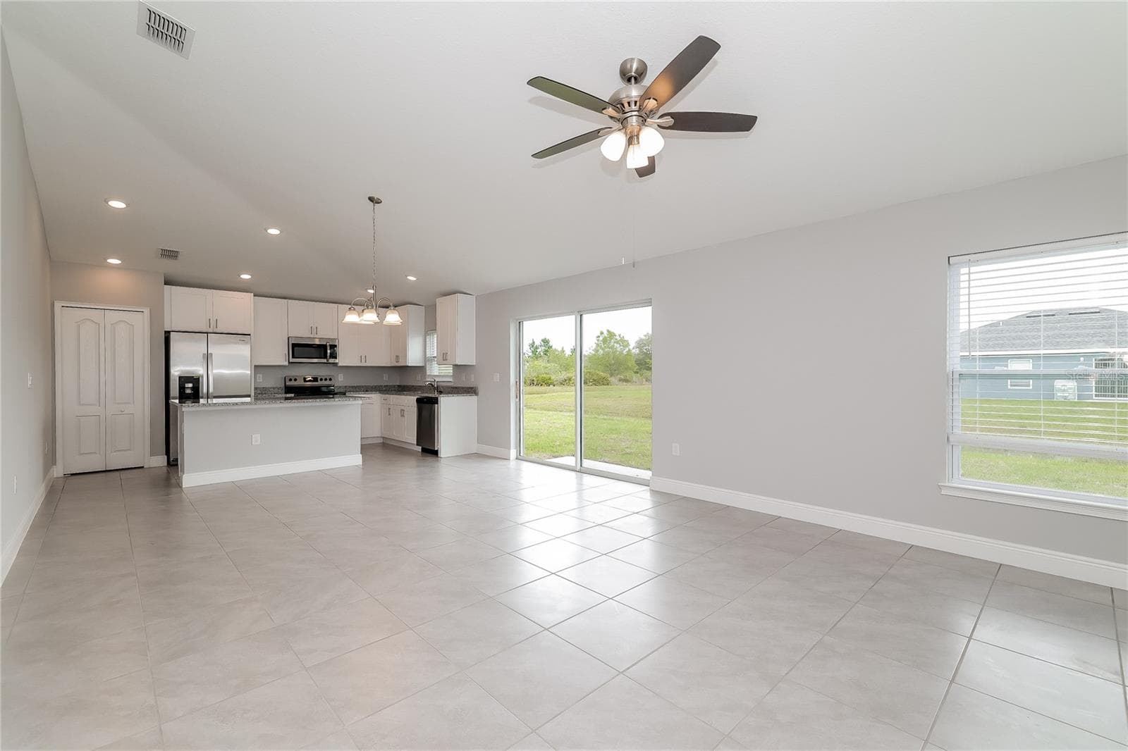 Single Family Residence at 280 BECKENHAM DR, KISSIMMEE, photo 7 of 15