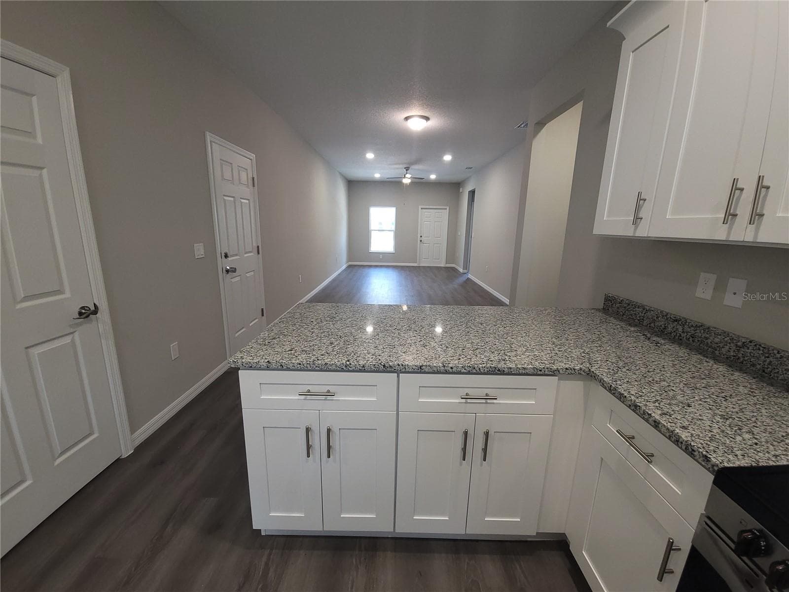 Single Family Residence at 5025 FINDERS CT, TAMPA, photo 5 of 10