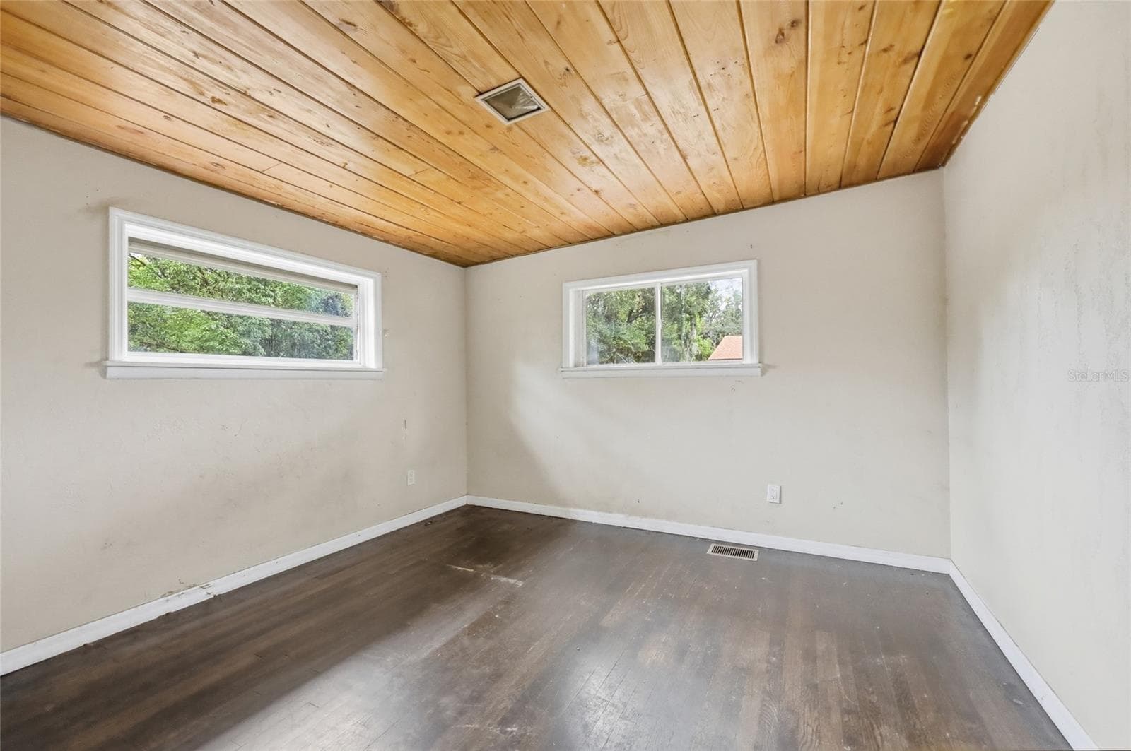 Single Family Residence at 1881 COTTONWOOD ST, ORANGE CITY, photo 15 of 26