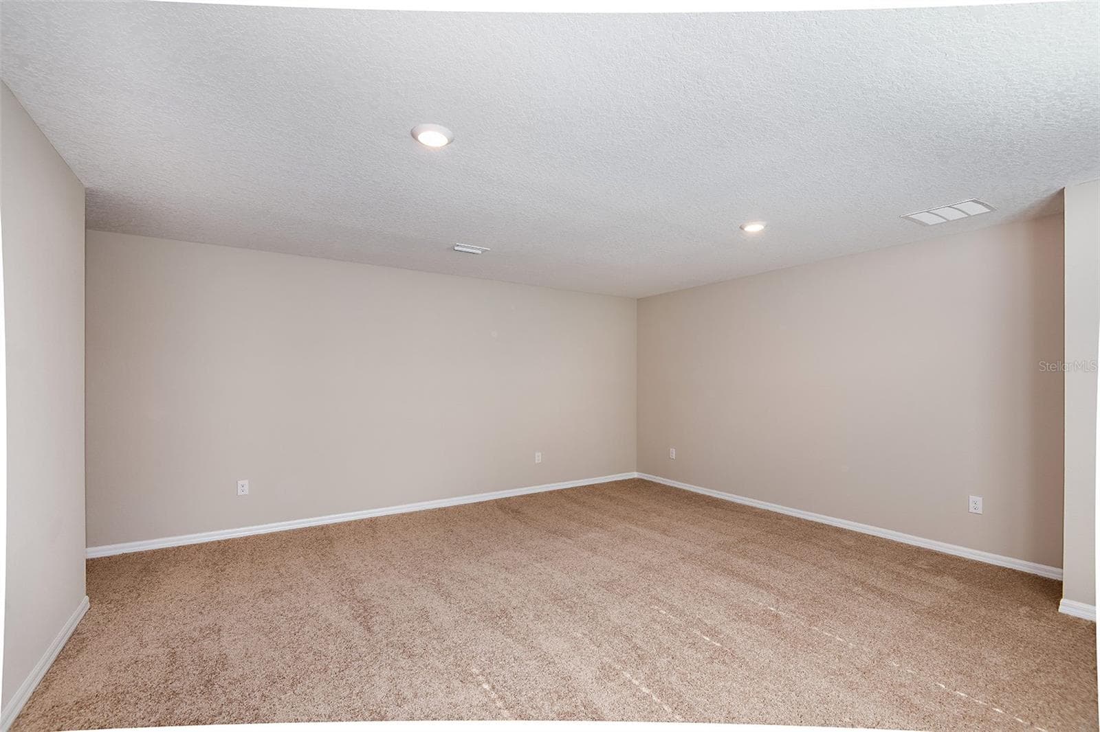 Single Family Residence at 33647 NOBLE CREEK PL, DADE CITY, photo 22 of 29