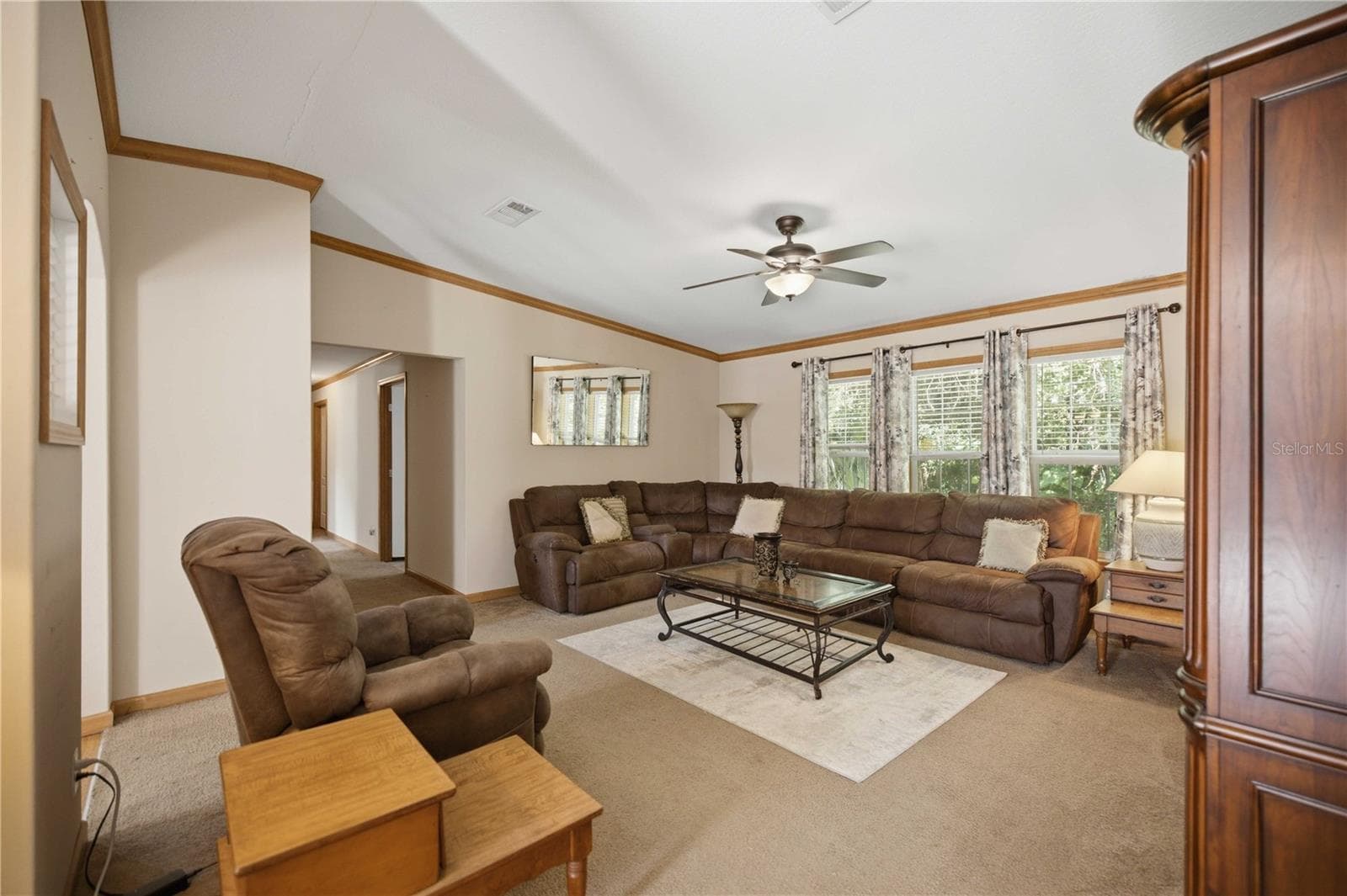 Manufactured Home at 8450 NW 15TH AVE, OCALA, photo 5 of 32