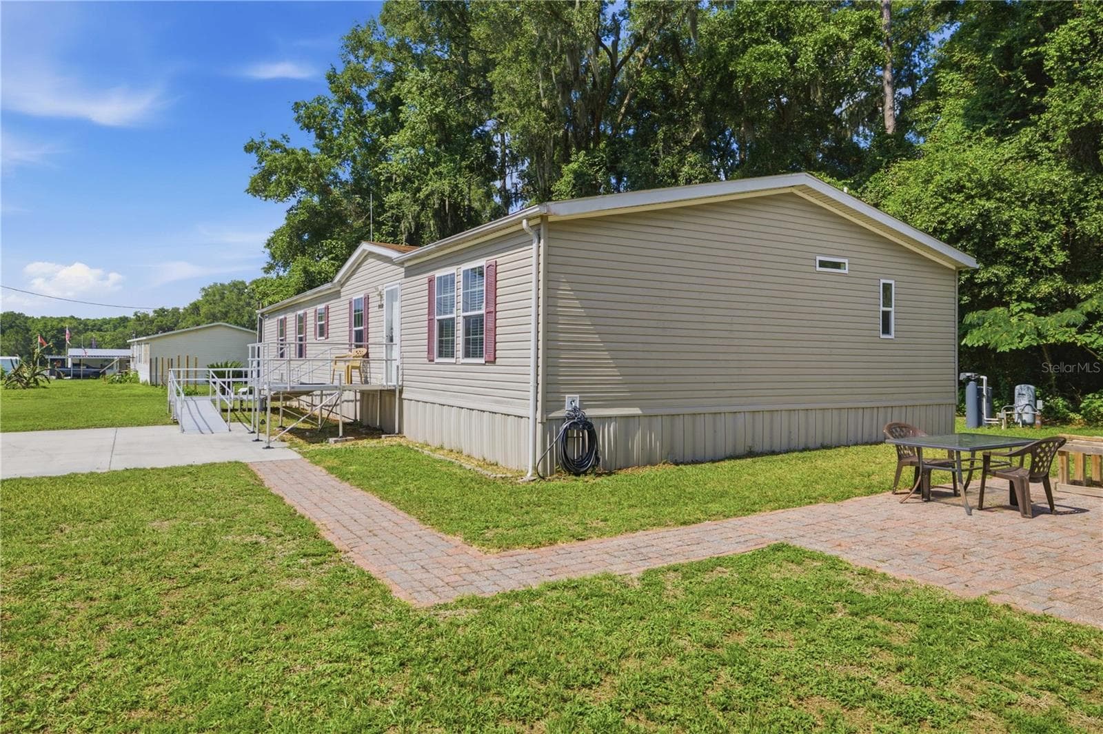 Manufactured Home at 8450 NW 15TH AVE, OCALA, photo 25 of 32