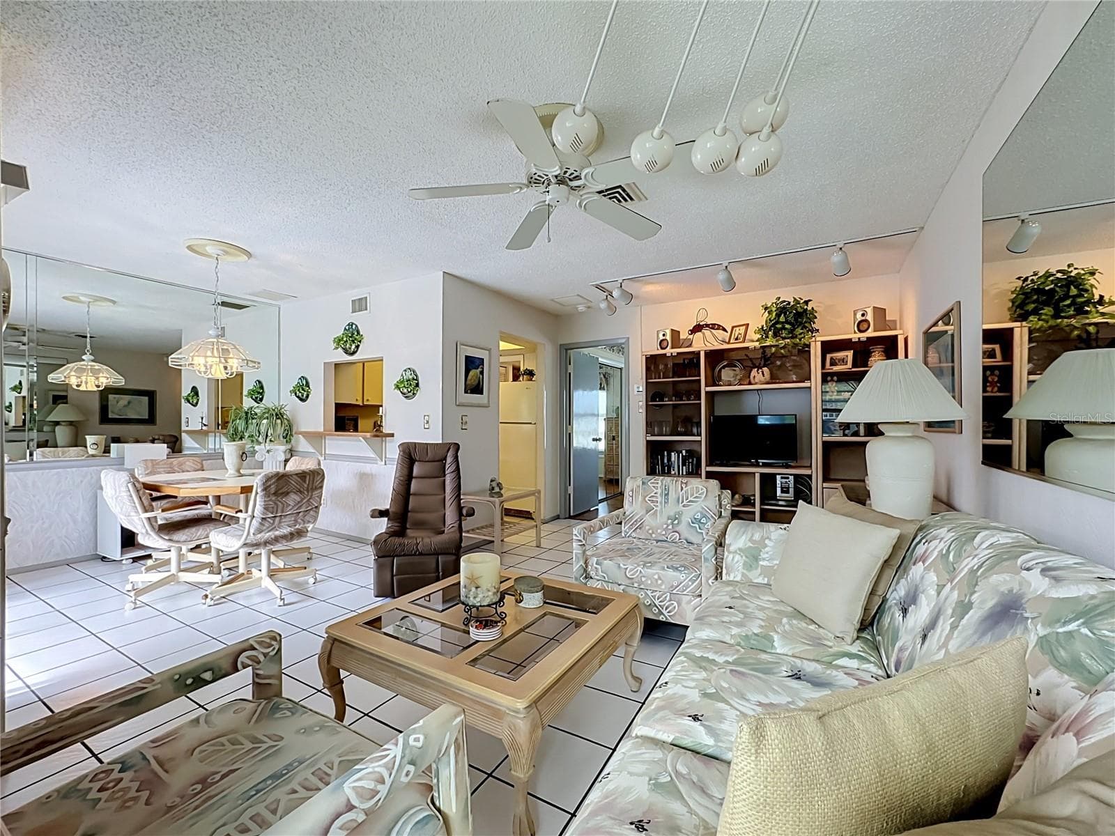 Condominium at 205 HIGHLAND AVE #3, BRADENTON BEACH, photo 6 of 43