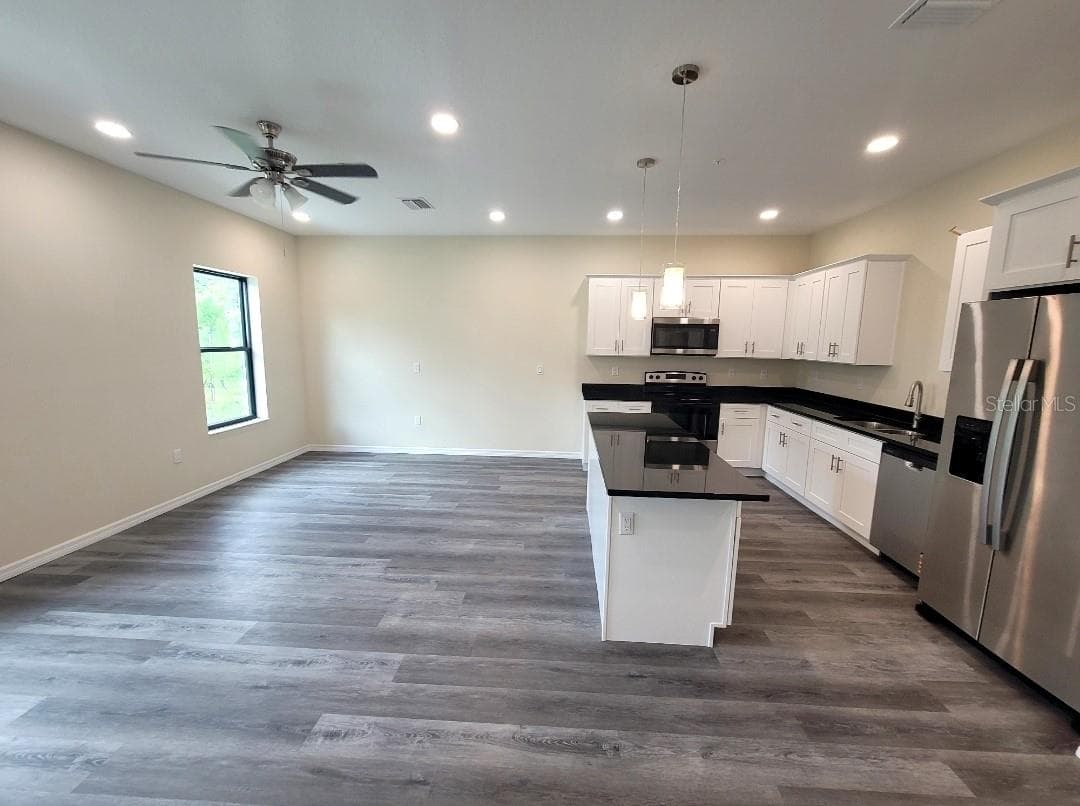 Townhouse at 4351 CAMBIO GARDENS CT, TAMPA, photo 2 of 11