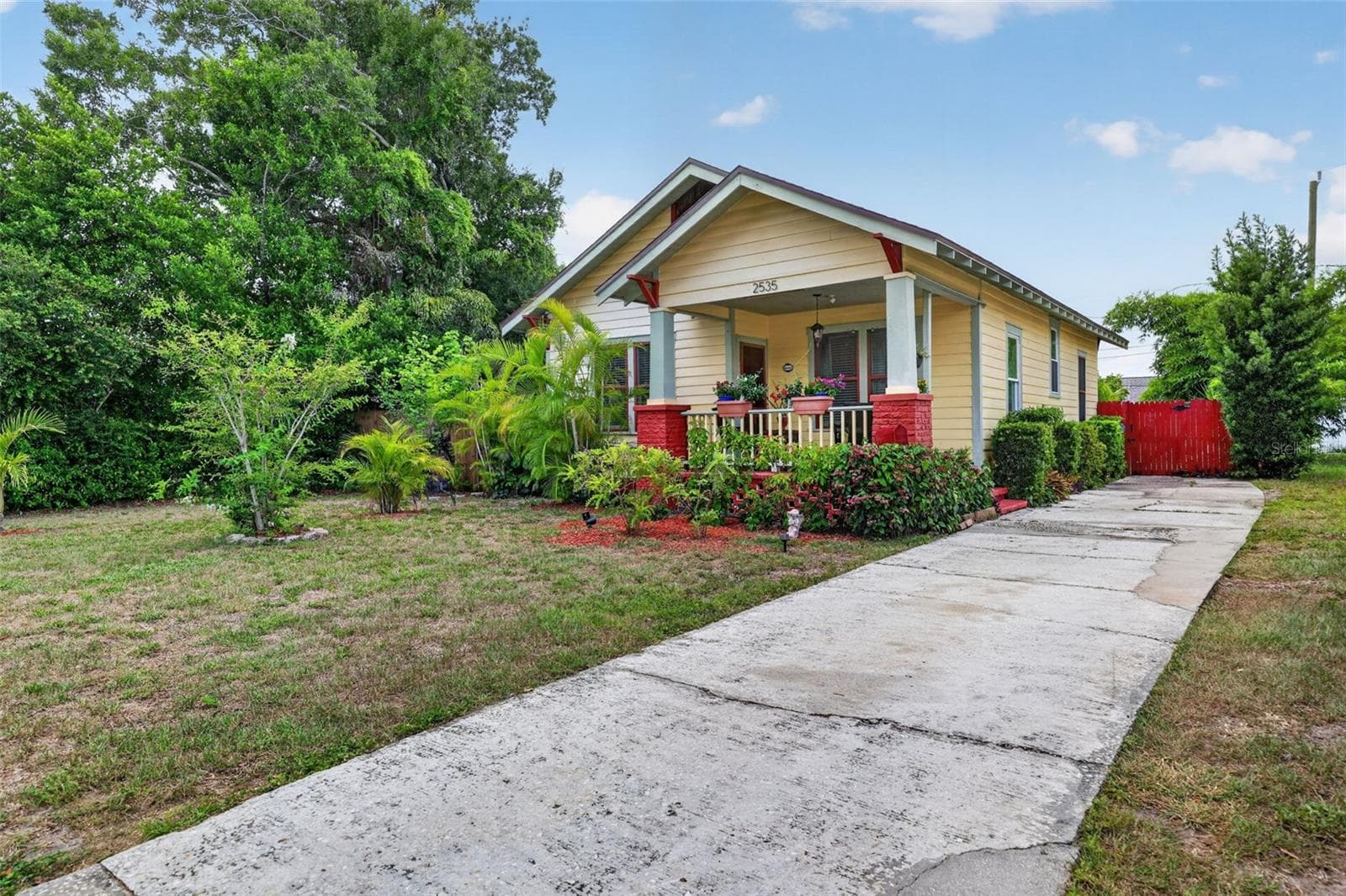 Single Family Residence at 2535 15TH AVE N, ST PETERSBURG, photo 2 of 32