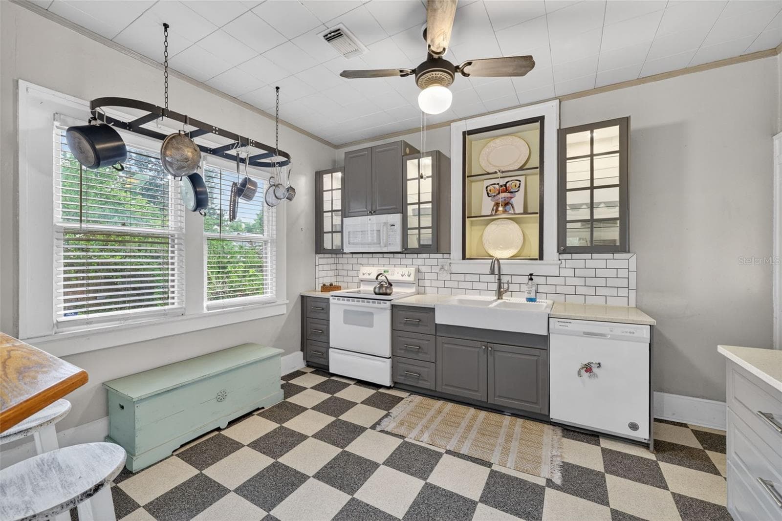 Single Family Residence at 2535 15TH AVE N, ST PETERSBURG, photo 15 of 32