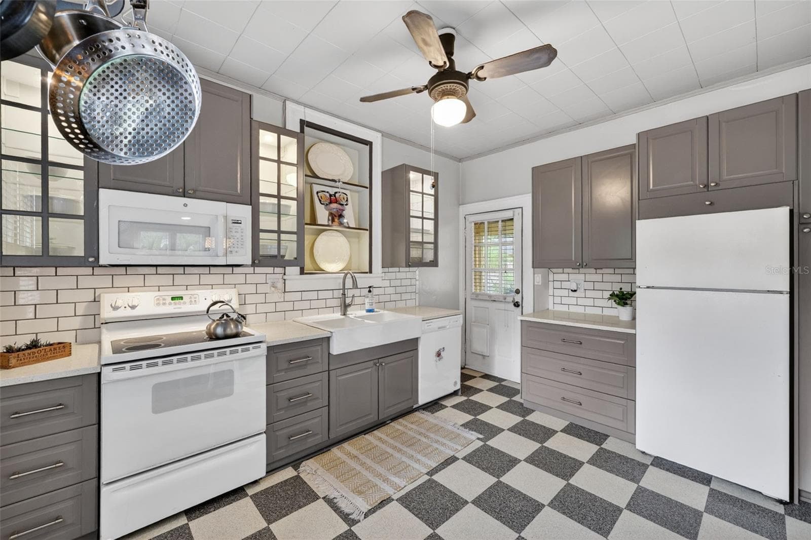 Single Family Residence at 2535 15TH AVE N, ST PETERSBURG, photo 19 of 32