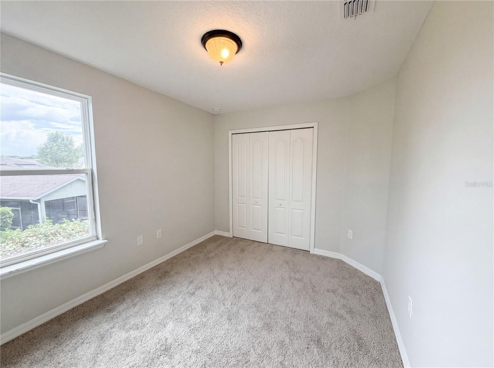 Single Family Residence at 4876 GRASSY KNOLL DR, TAVARES, photo 15 of 20