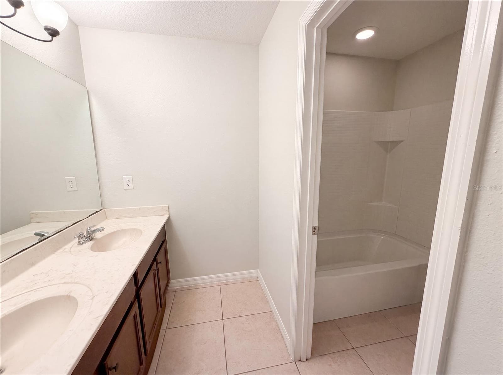 Single Family Residence at 4876 GRASSY KNOLL DR, TAVARES, photo 19 of 20