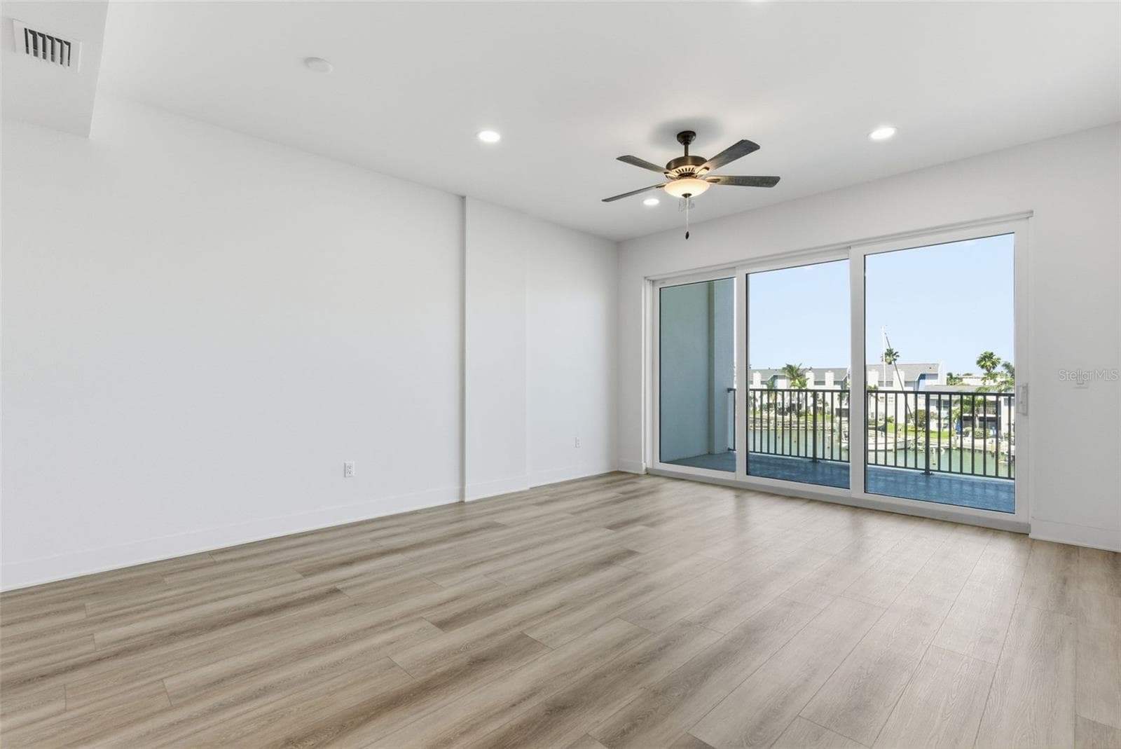 Condominium at 400 150TH AVE #305, MADEIRA BEACH, photo 17 of 71
