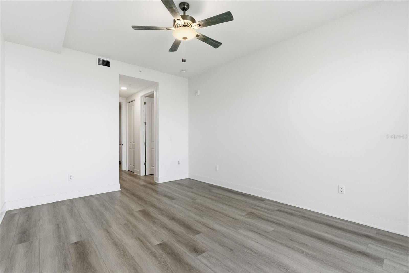 Condominium at 400 150TH AVE #305, MADEIRA BEACH, photo 26 of 71
