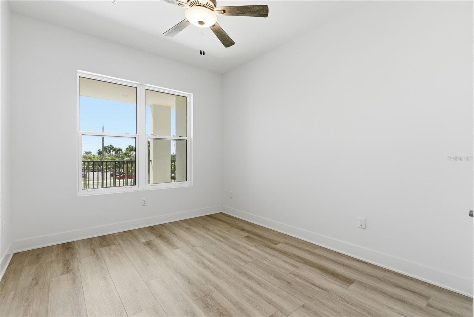 Condominium at 400 150TH AVE #305, MADEIRA BEACH, photo 35 of 71