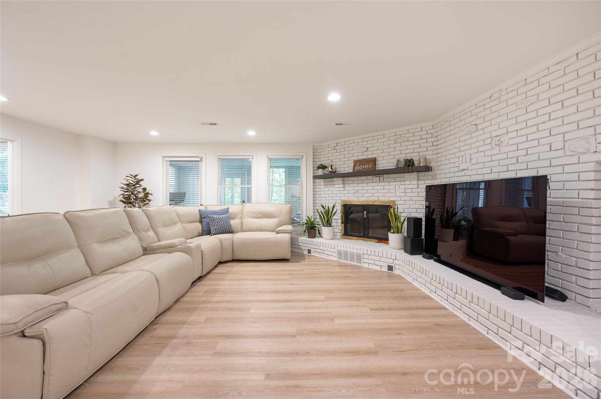 Single Family Residence at 1800 Chestnut Lane, Matthews, photo 33 of 48