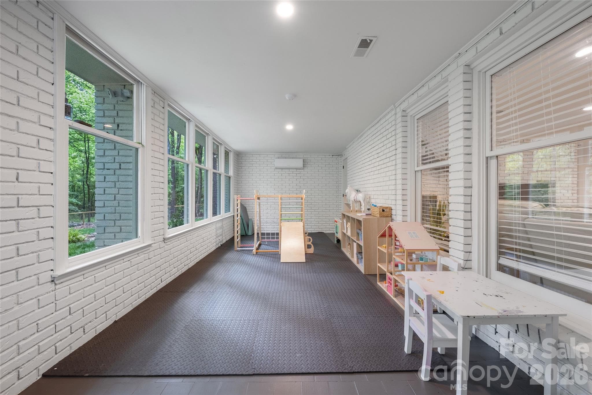 Bonus space - 1800 Chestnut Lane, Matthews