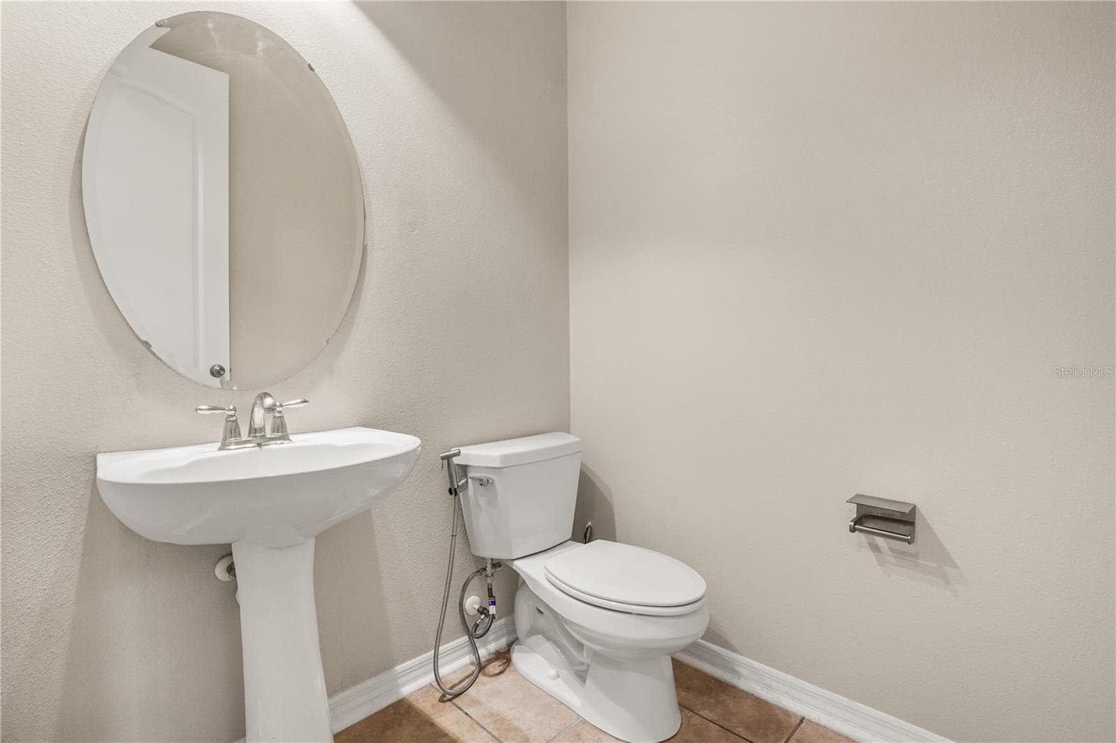 Townhouse at 561 TELFAIR SQUARE CT, SANFORD, photo 35 of 46