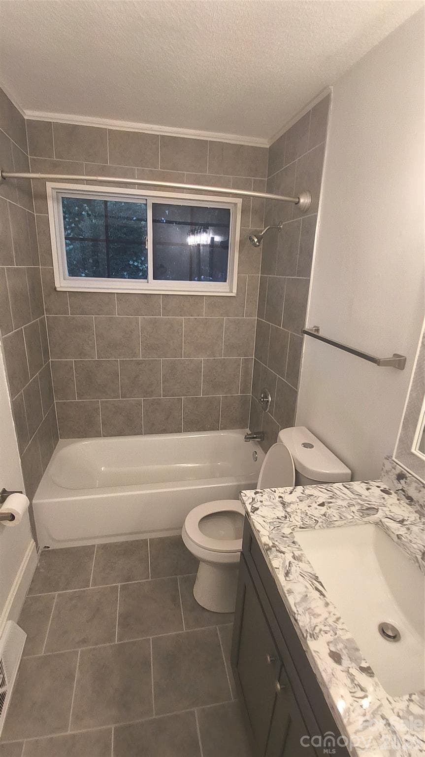 Condominium at Charlotte, photo 8 of 24