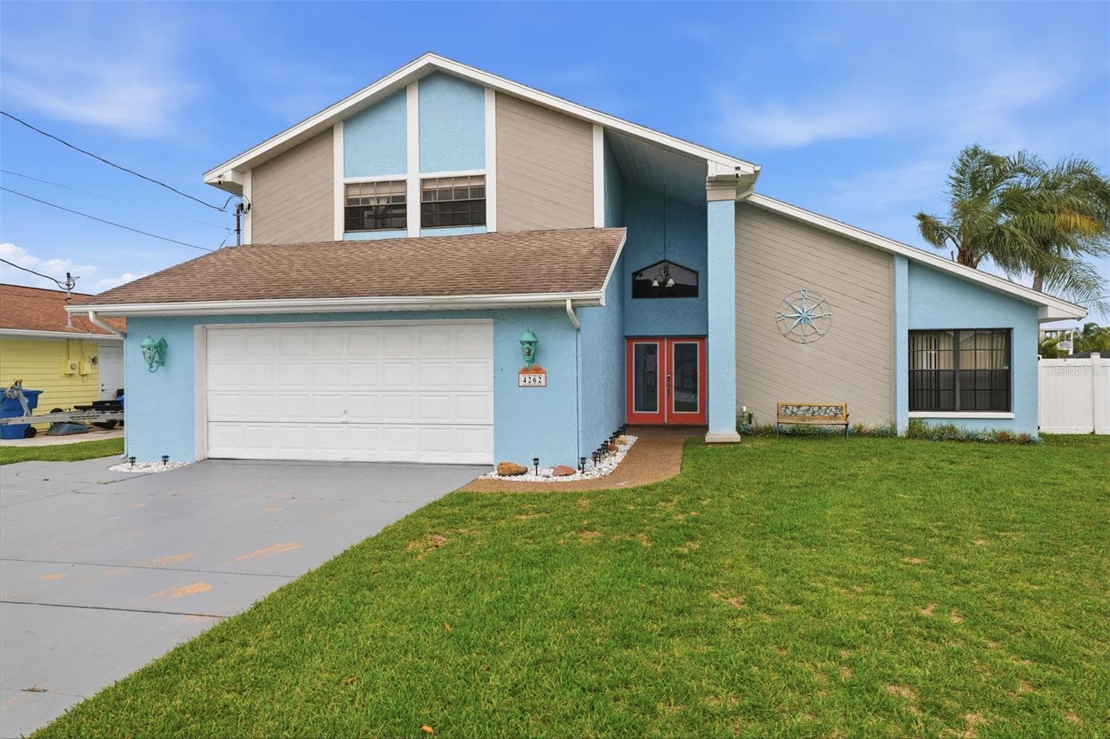 Front Exterior - 4262 PARADISE CIR, HERNANDO BEACH
