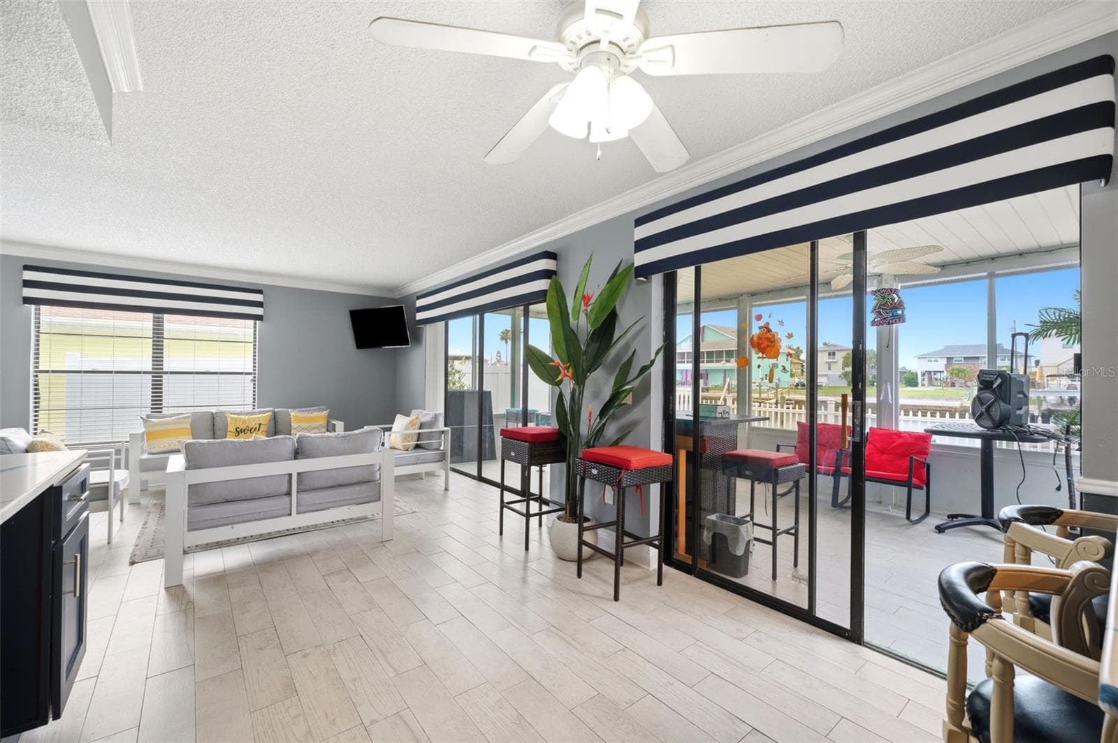 Family Room / Florida Room - 4262 PARADISE CIR, HERNANDO BEACH
